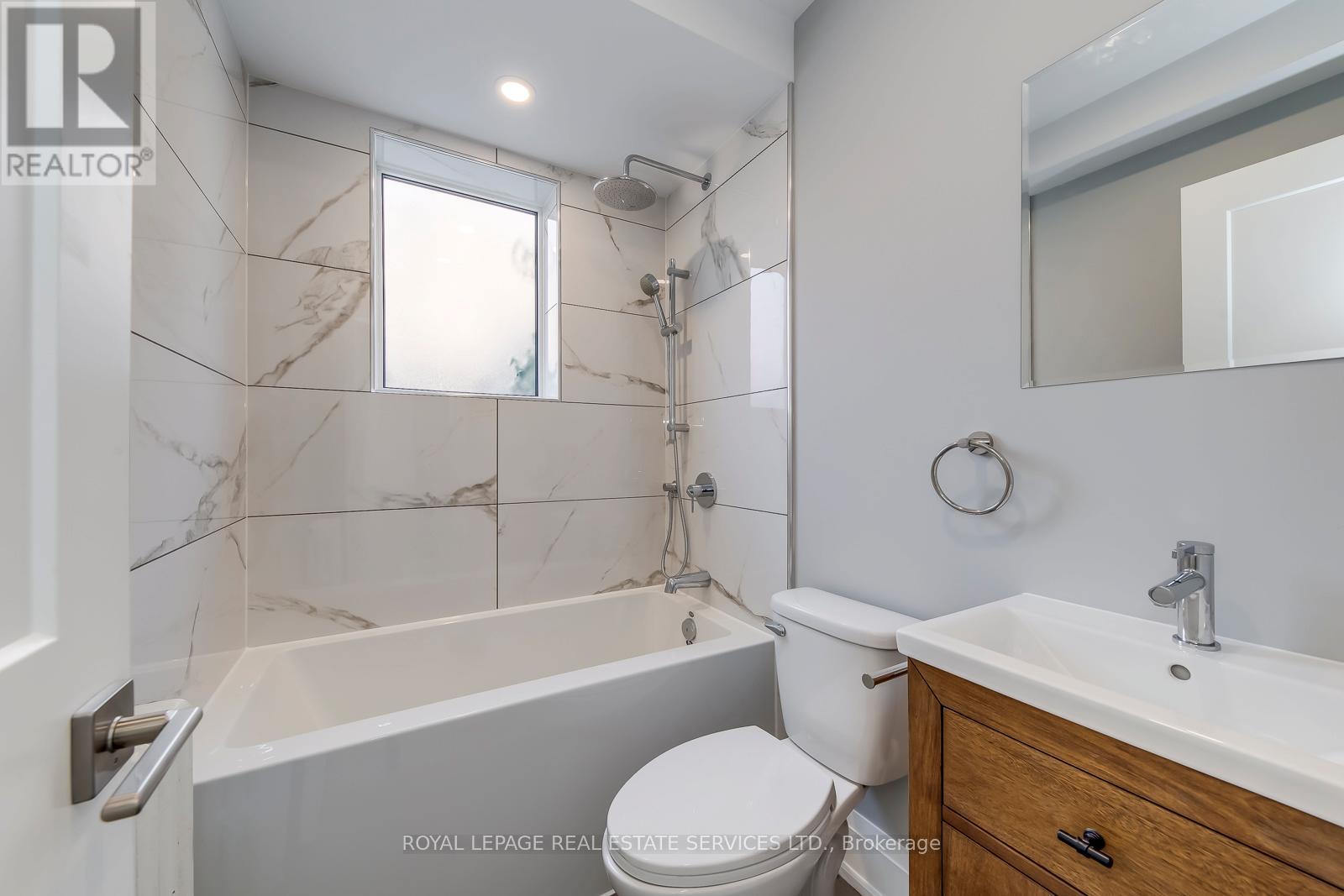 320 LAKESHORE ROAD W - 17