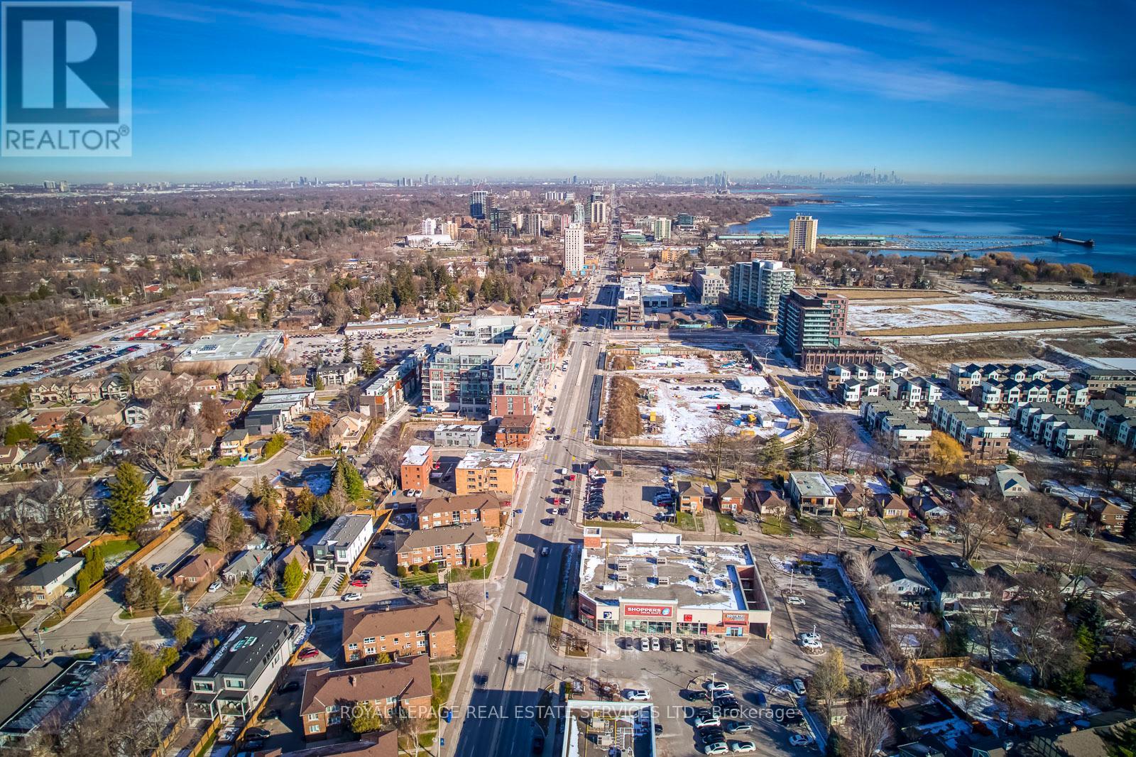 320 LAKESHORE ROAD W - 27