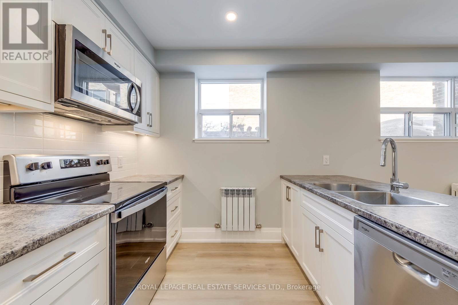 320 LAKESHORE ROAD W - 9