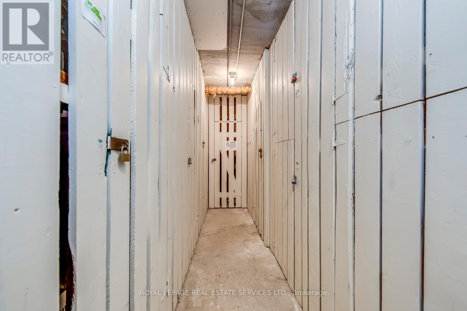 322 LAKESHORE ROAD W - 20