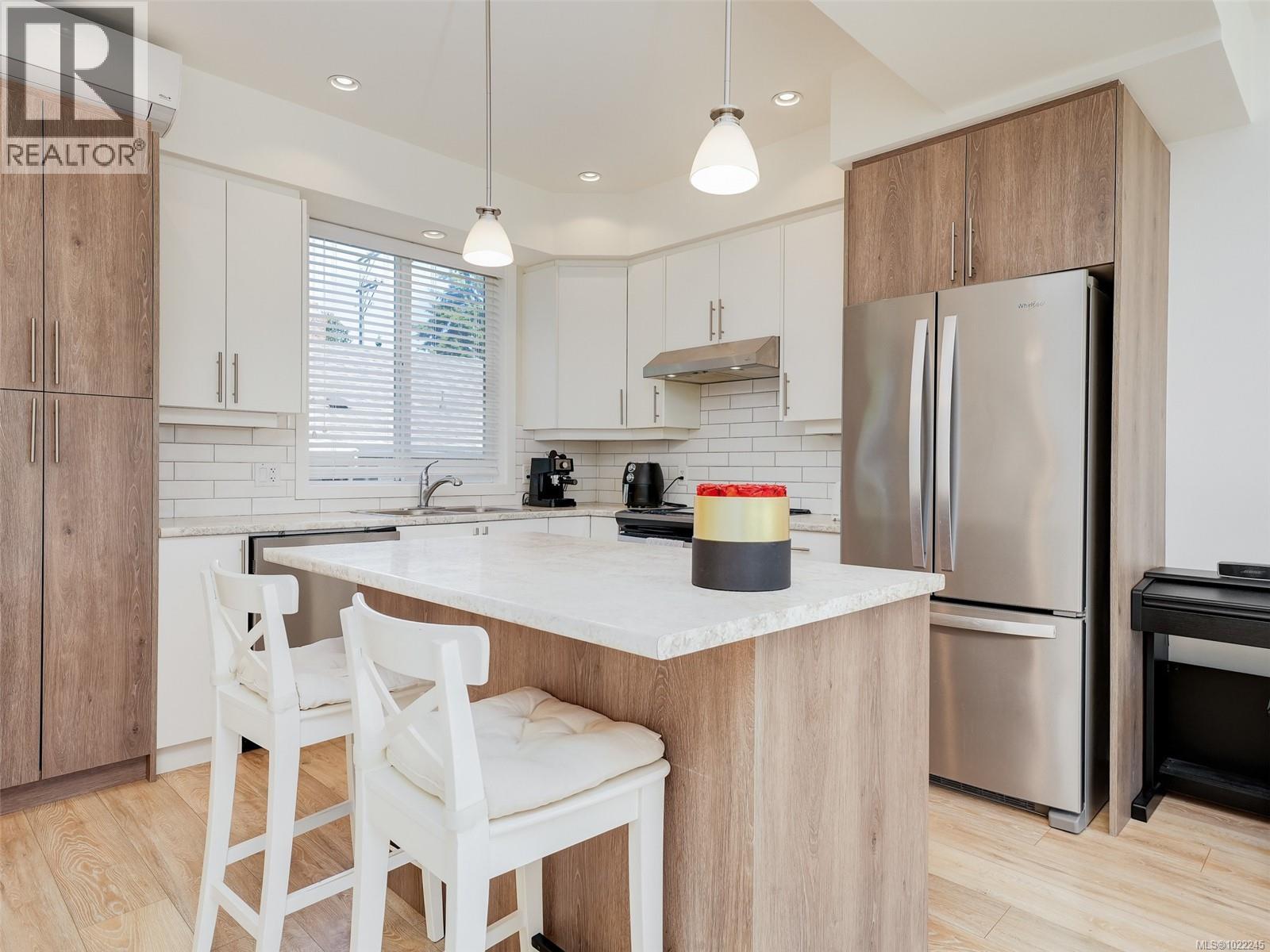  6536 Lanark Road, Sooke