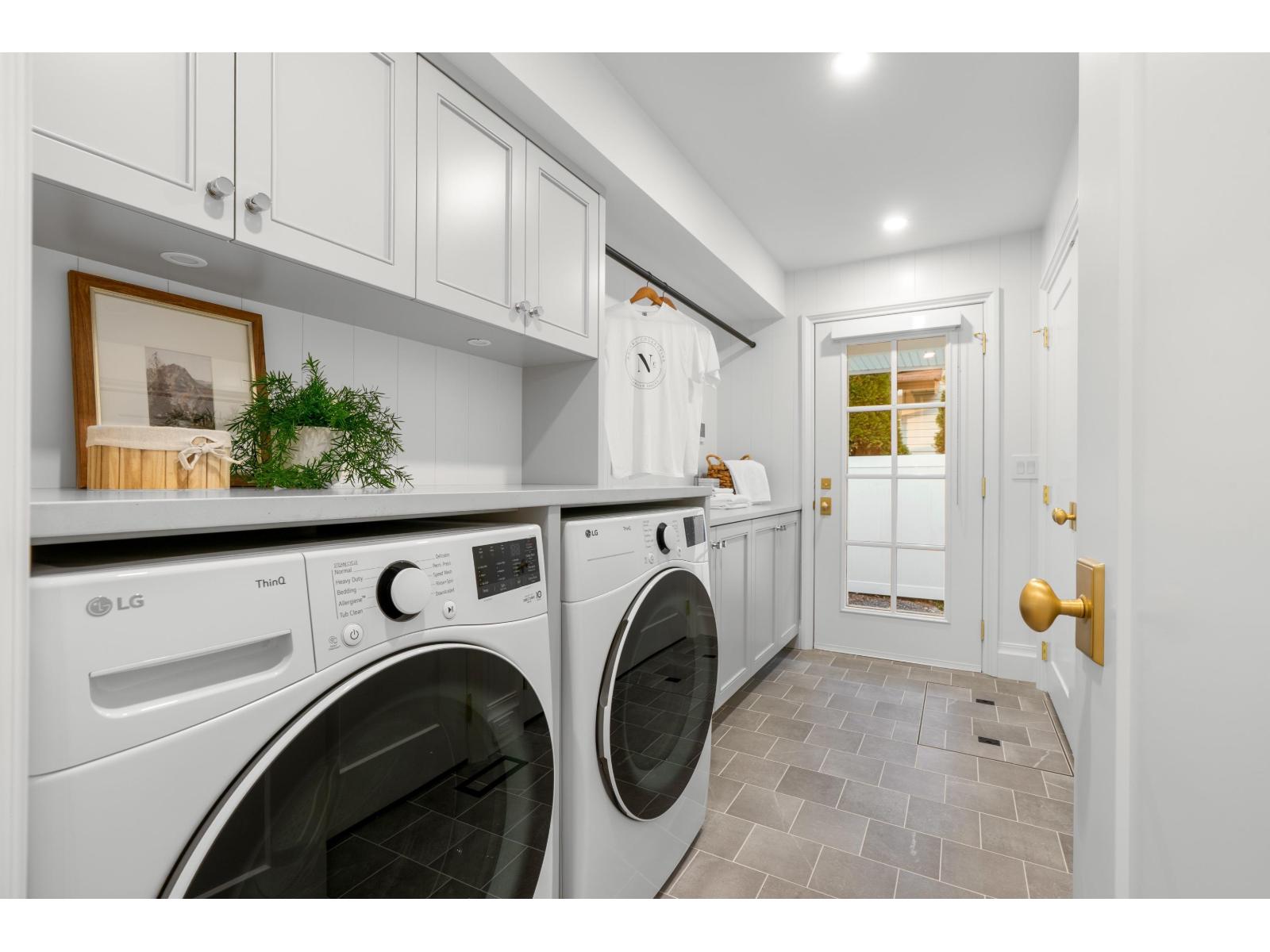 8883 HUDSON BAY STREET, Langley