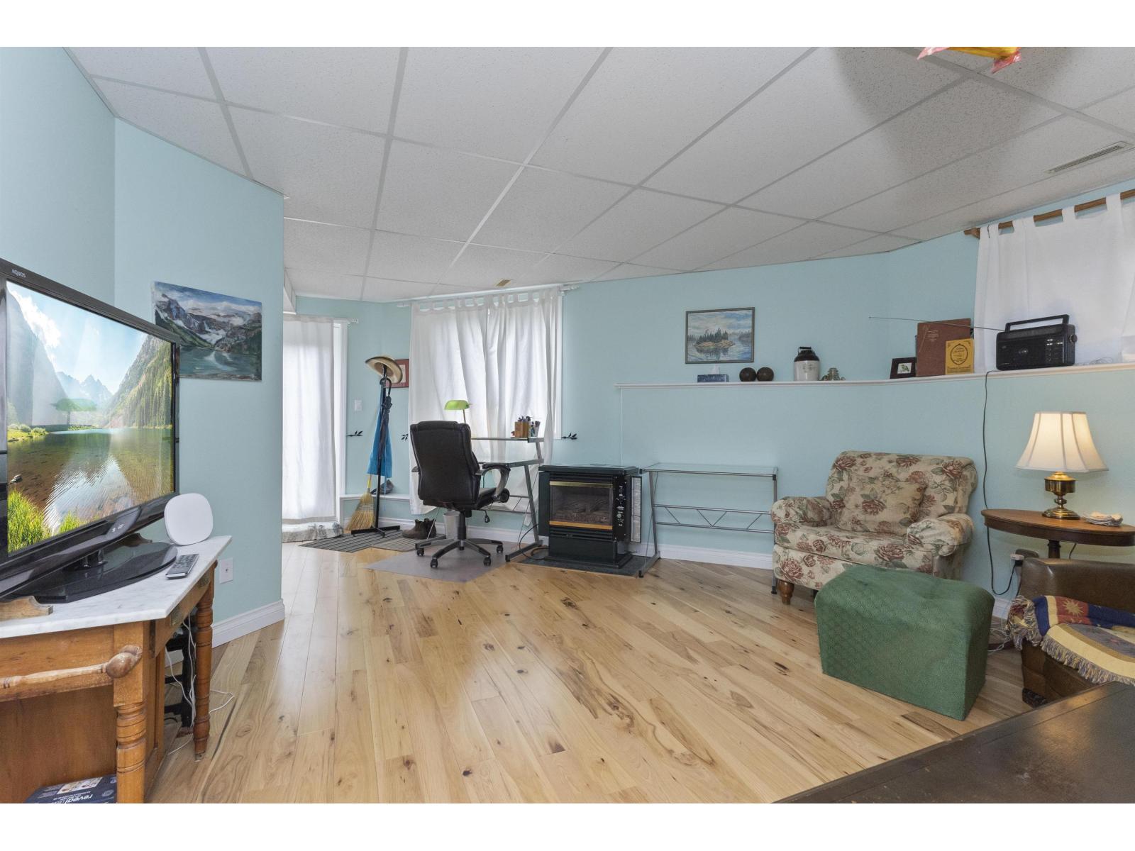 House in Hope - Image 35
