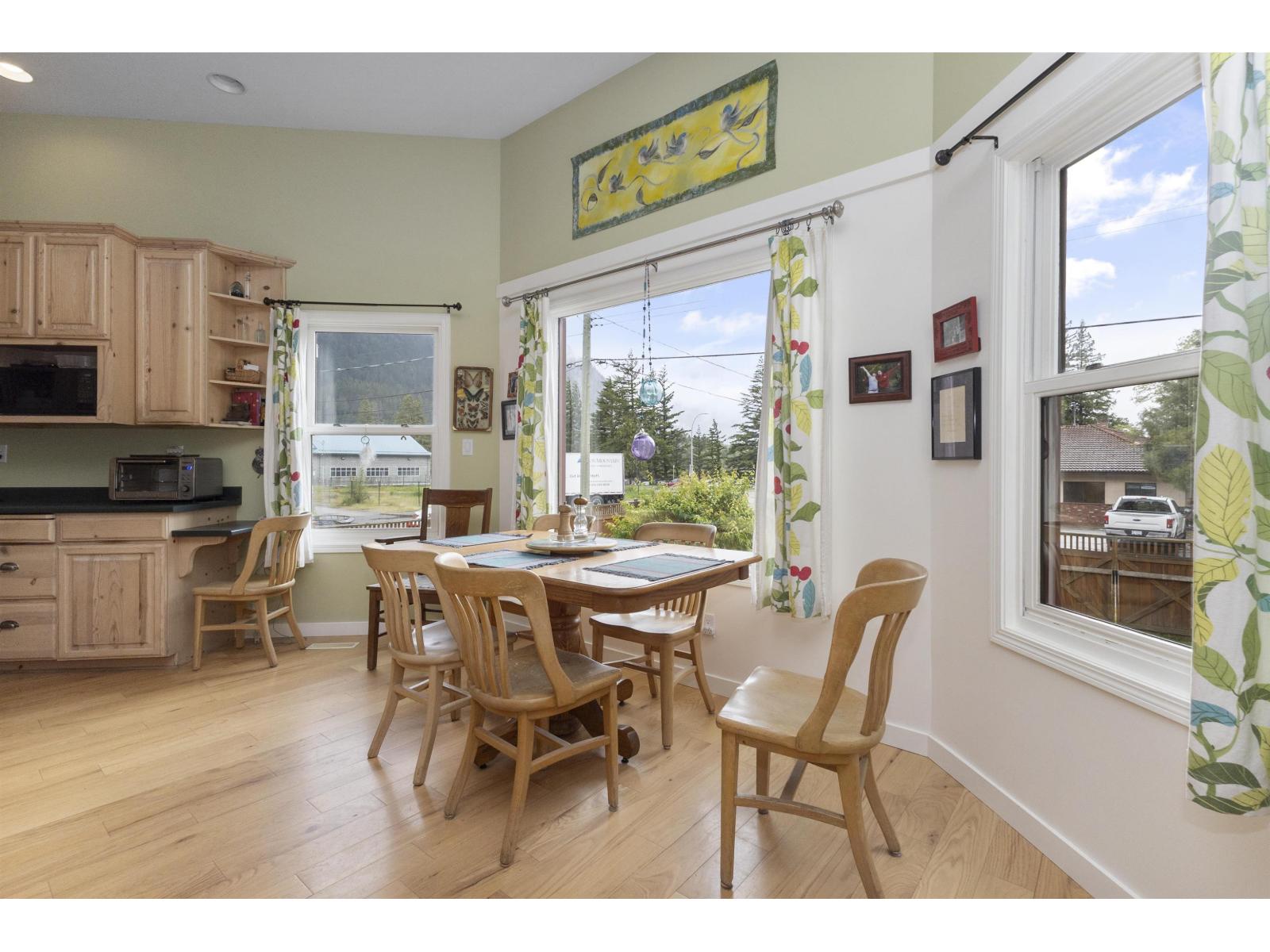 House in Hope - Image 17