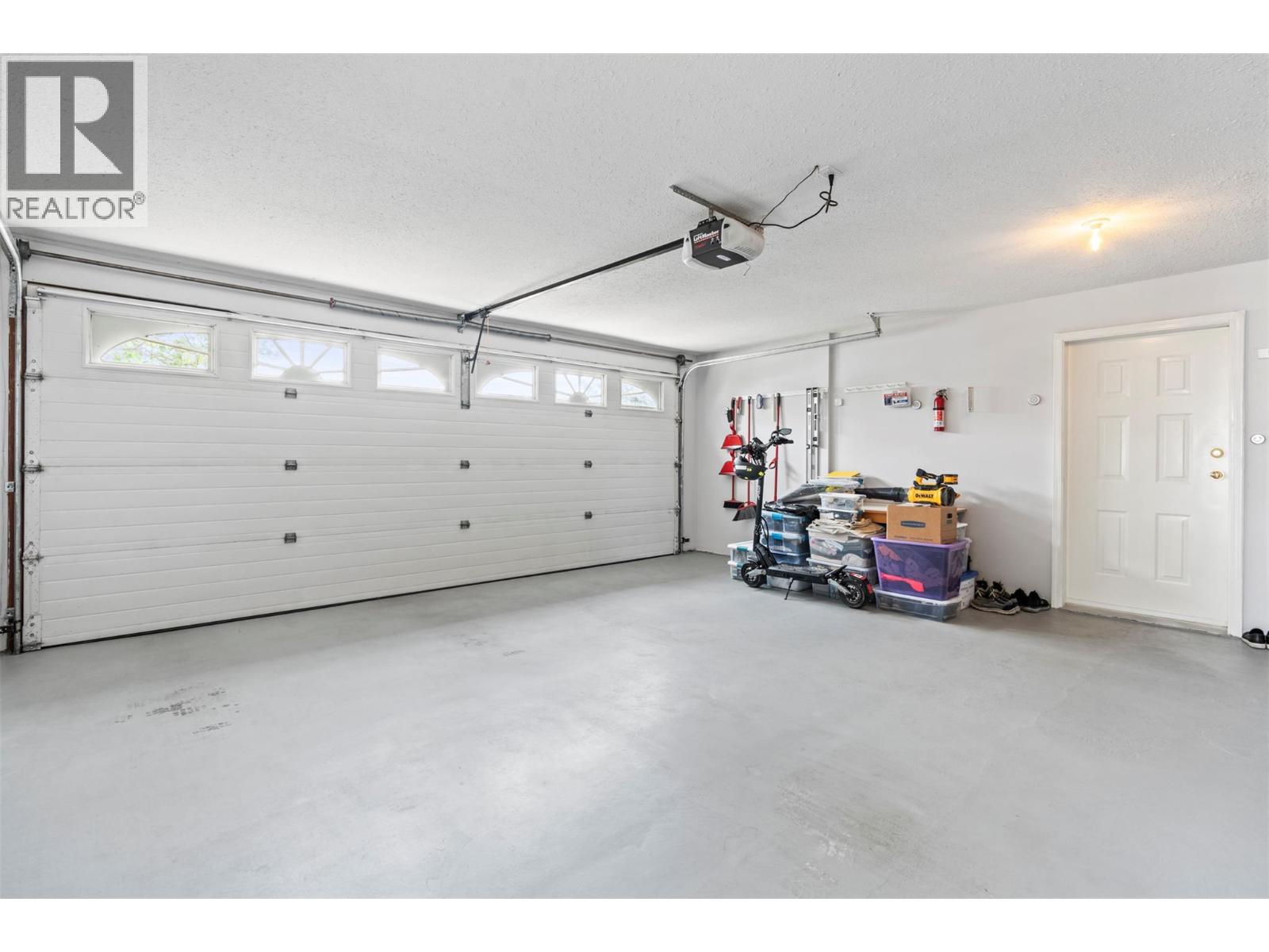 3025 Murison Place, Armstrong