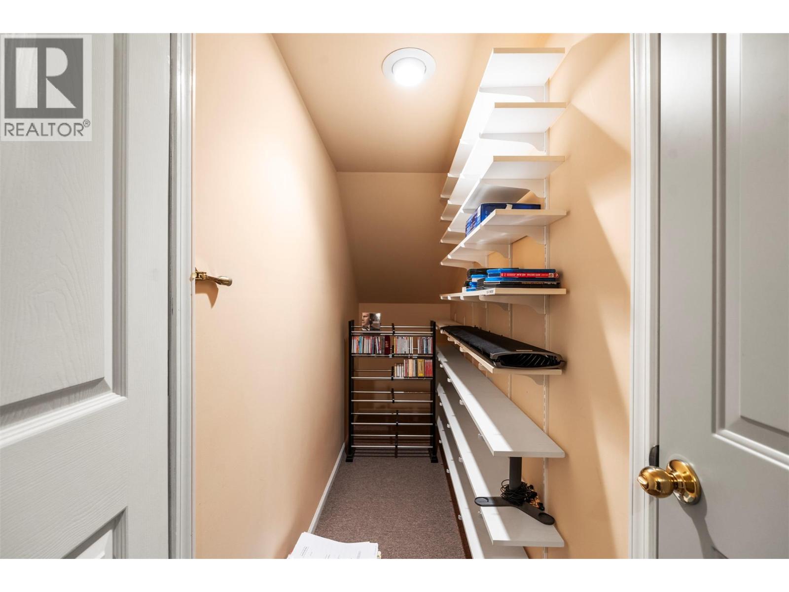 3025 Murison Place, Armstrong