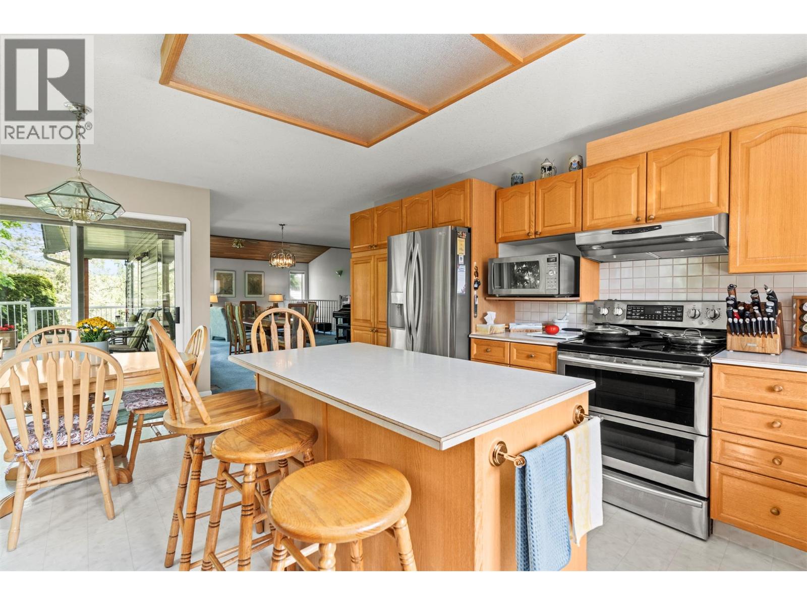 3025 Murison Place, Armstrong