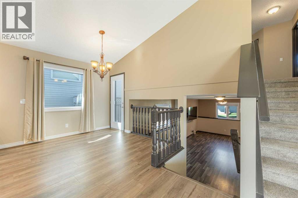 Single Family House 4 Level for Sale in  Hidden Vale Place NW Hidden Valley Calgary 