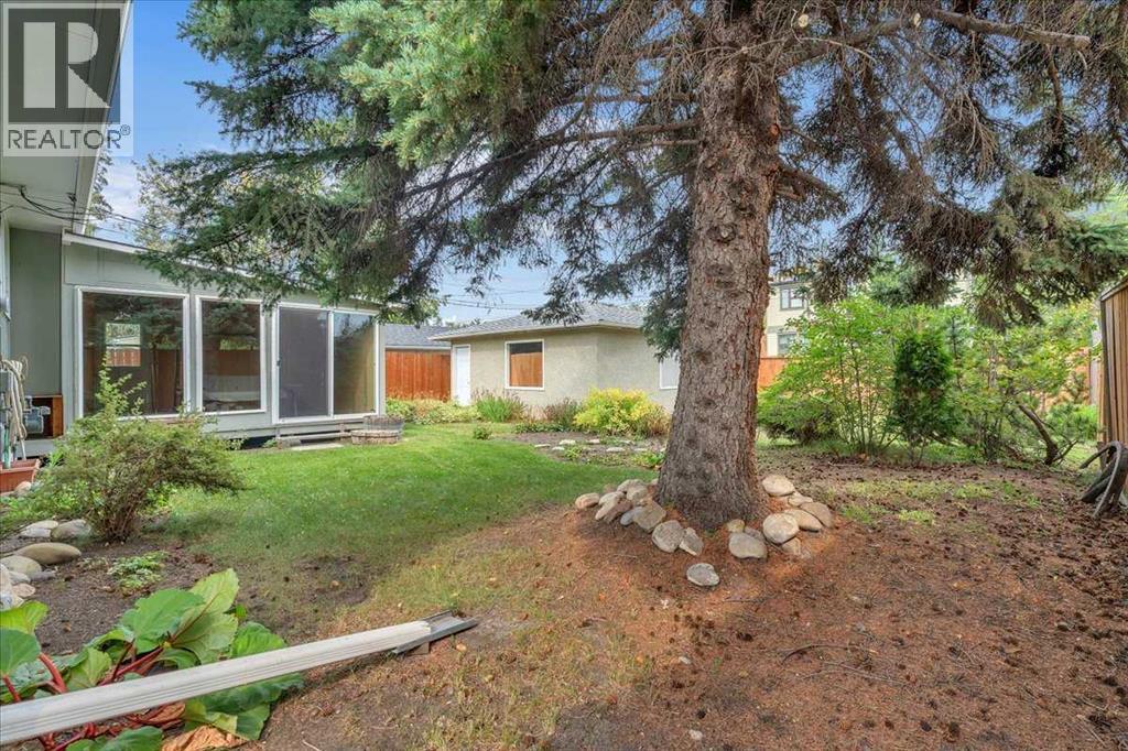 Single Family House Bungalow for Sale in  Worcester Drive SW Wildwood Calgary 