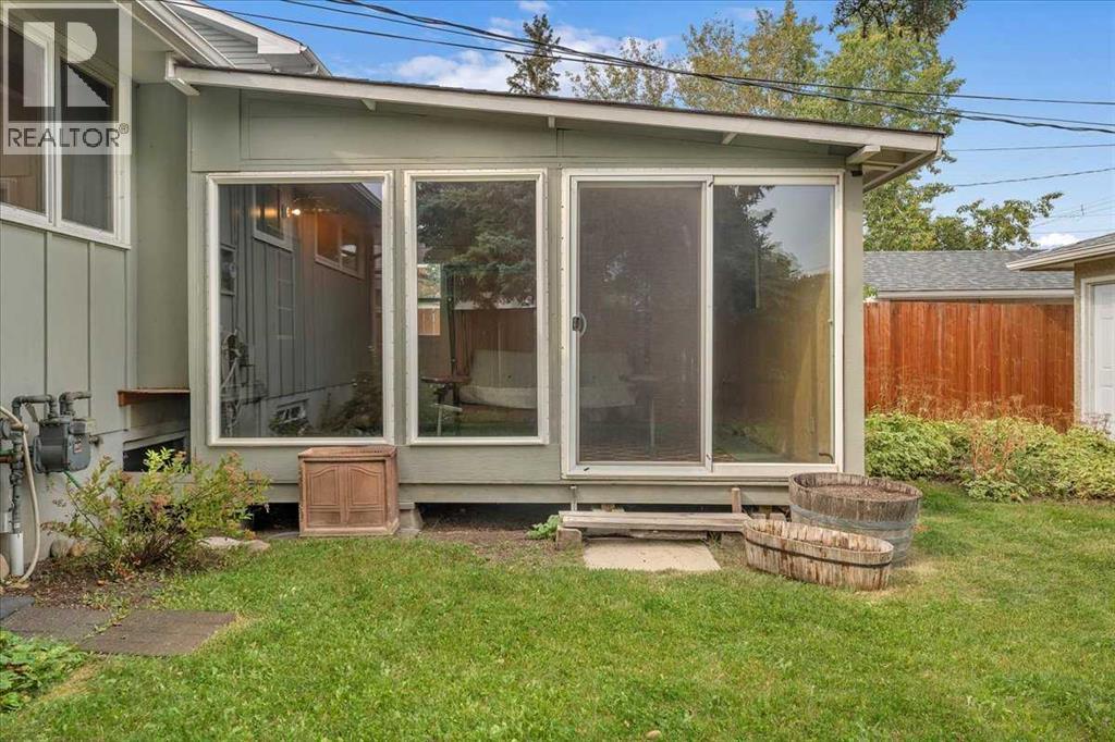 Single Family House Bungalow for Sale in  Worcester Drive SW Wildwood Calgary 