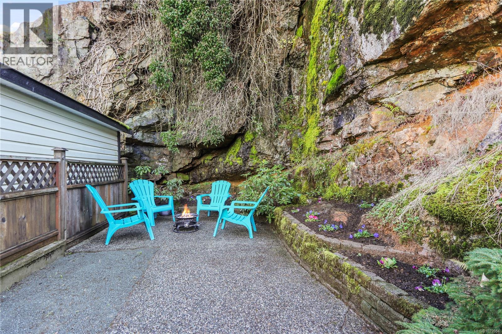 3313 Barrington Rd, Nanaimo