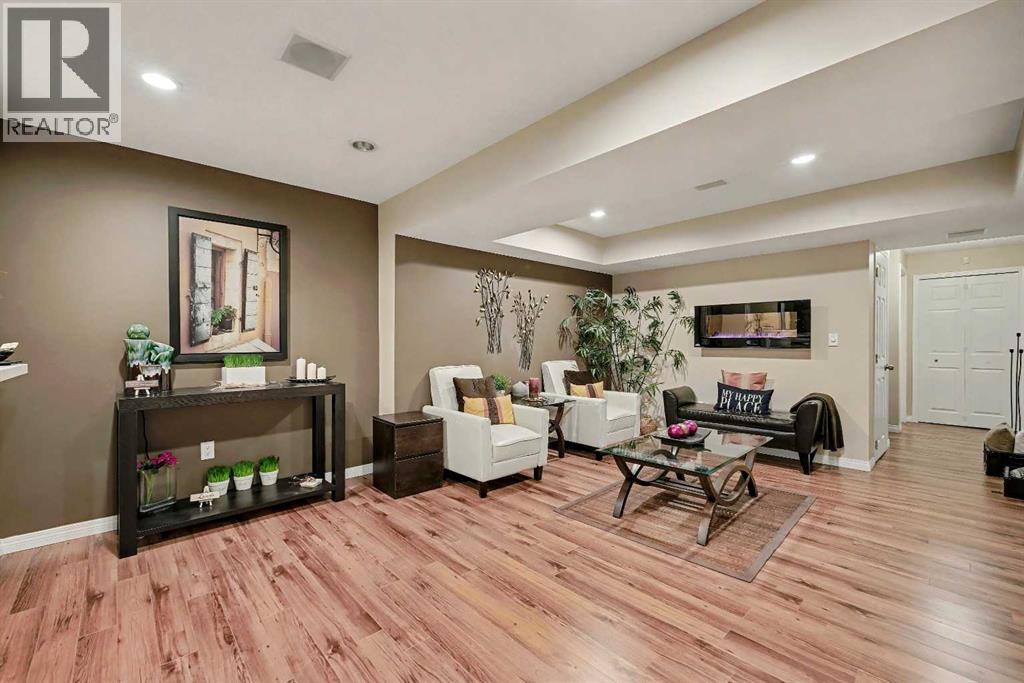 Single Family House for Sale in  Tarawood Grove NE Taradale Calgary 