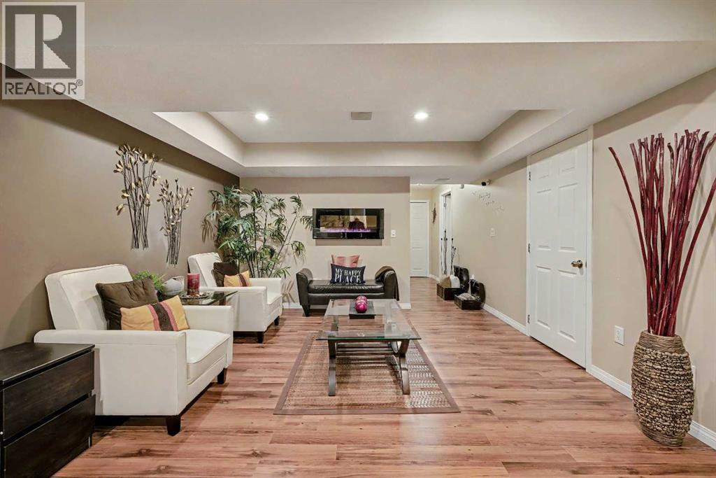 Single Family House for Sale in  Tarawood Grove NE Taradale Calgary 