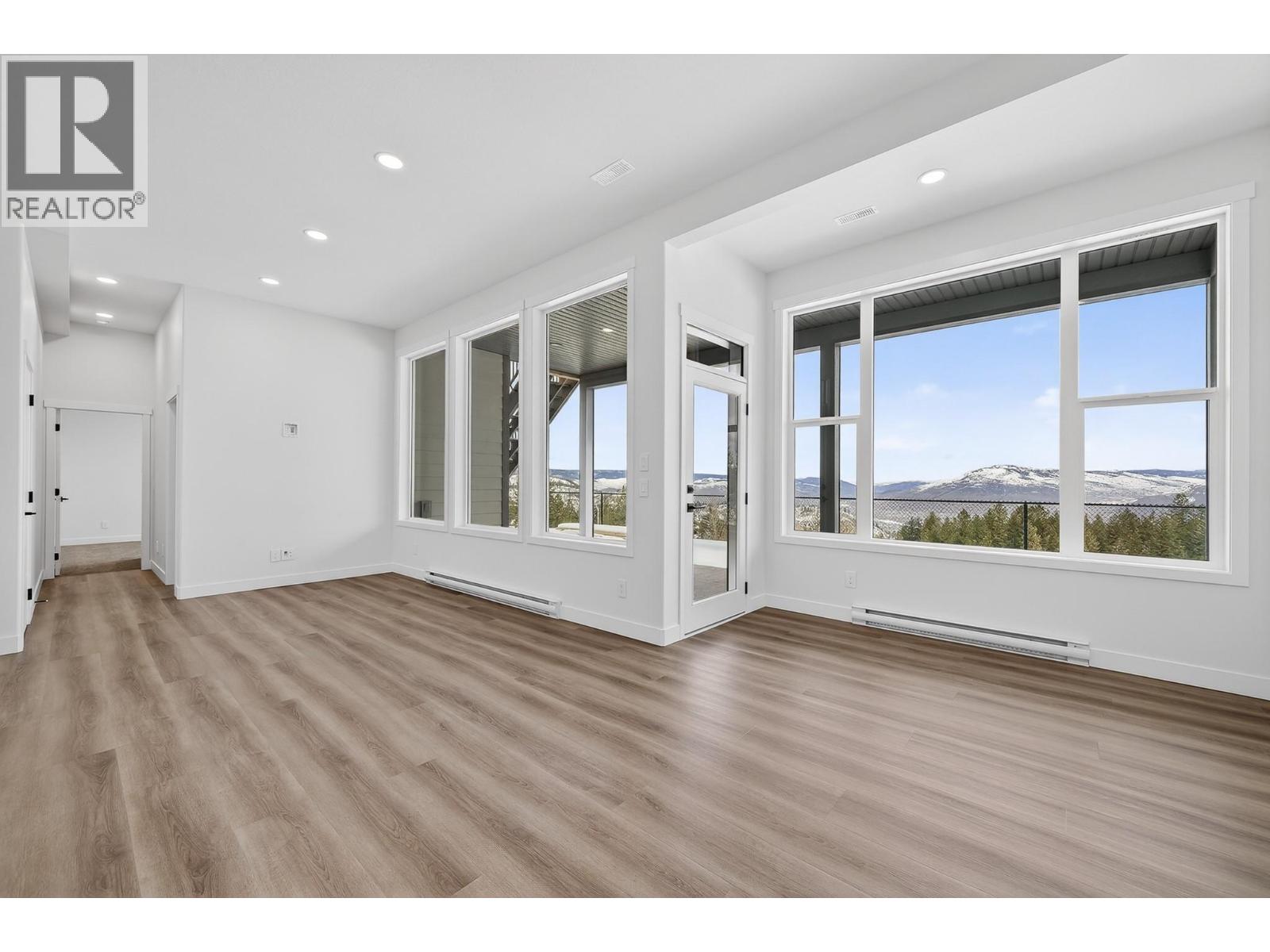 2140 LINFIELD Drive, Kamloops