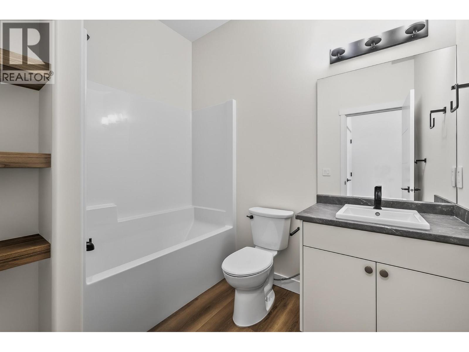 2140 LINFIELD Drive, Kamloops