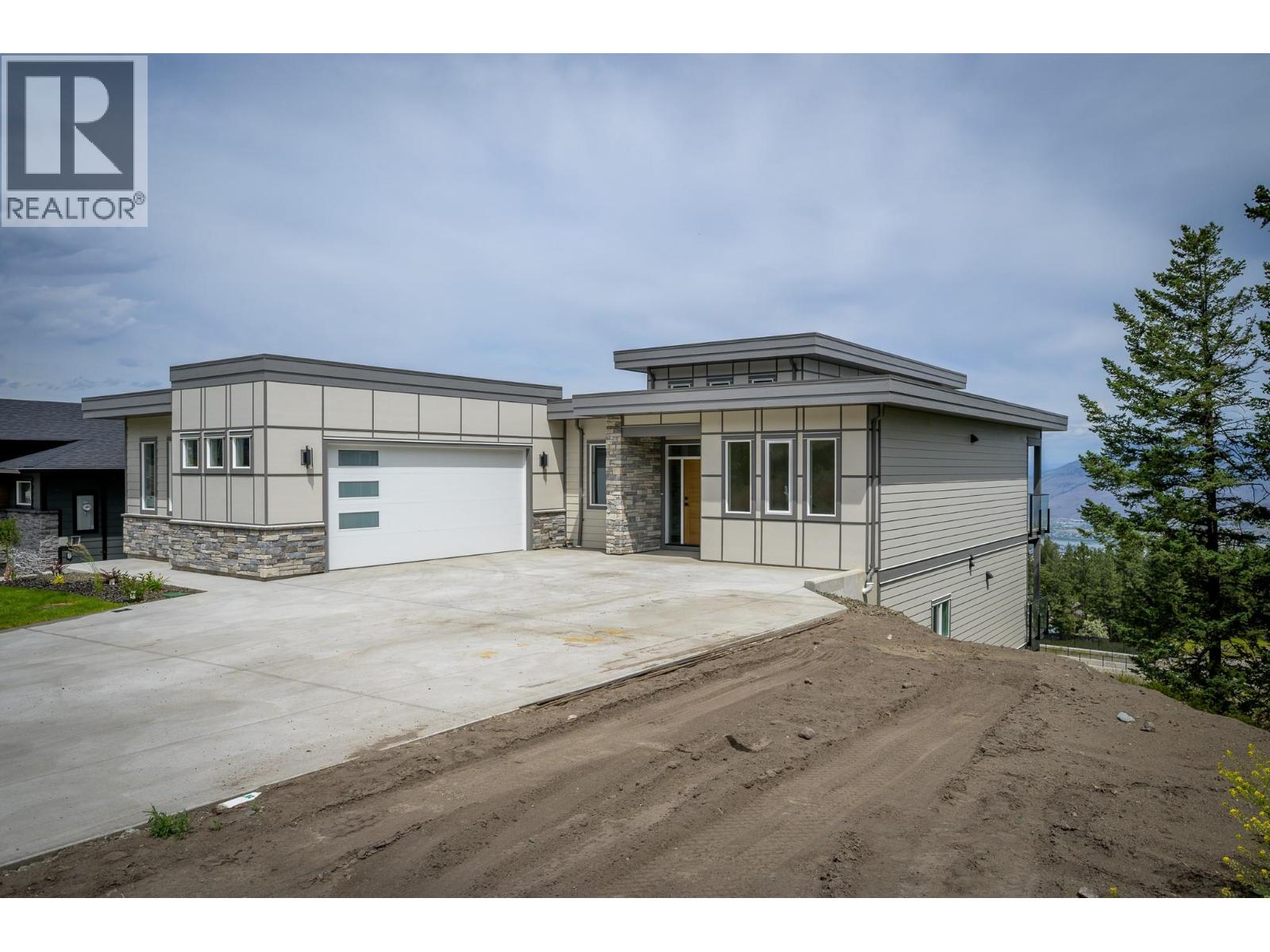 2140 LINFIELD Drive, Kamloops