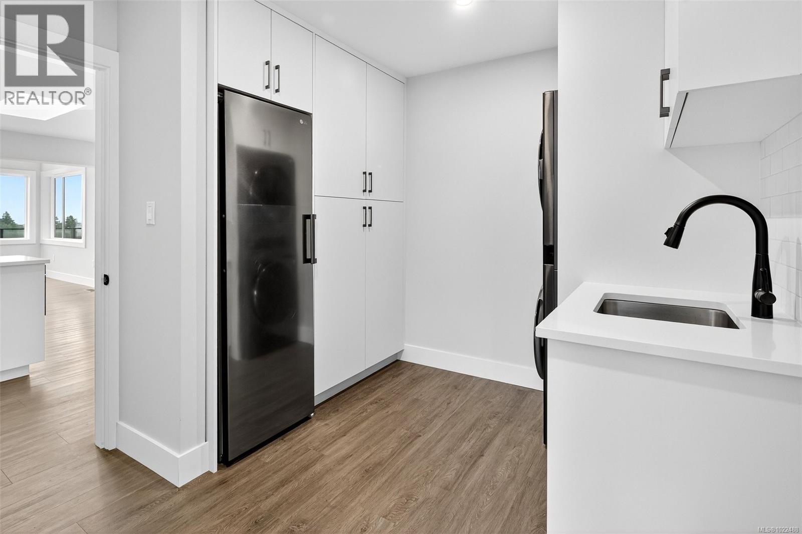 667 Noowick Rd, Mill Bay