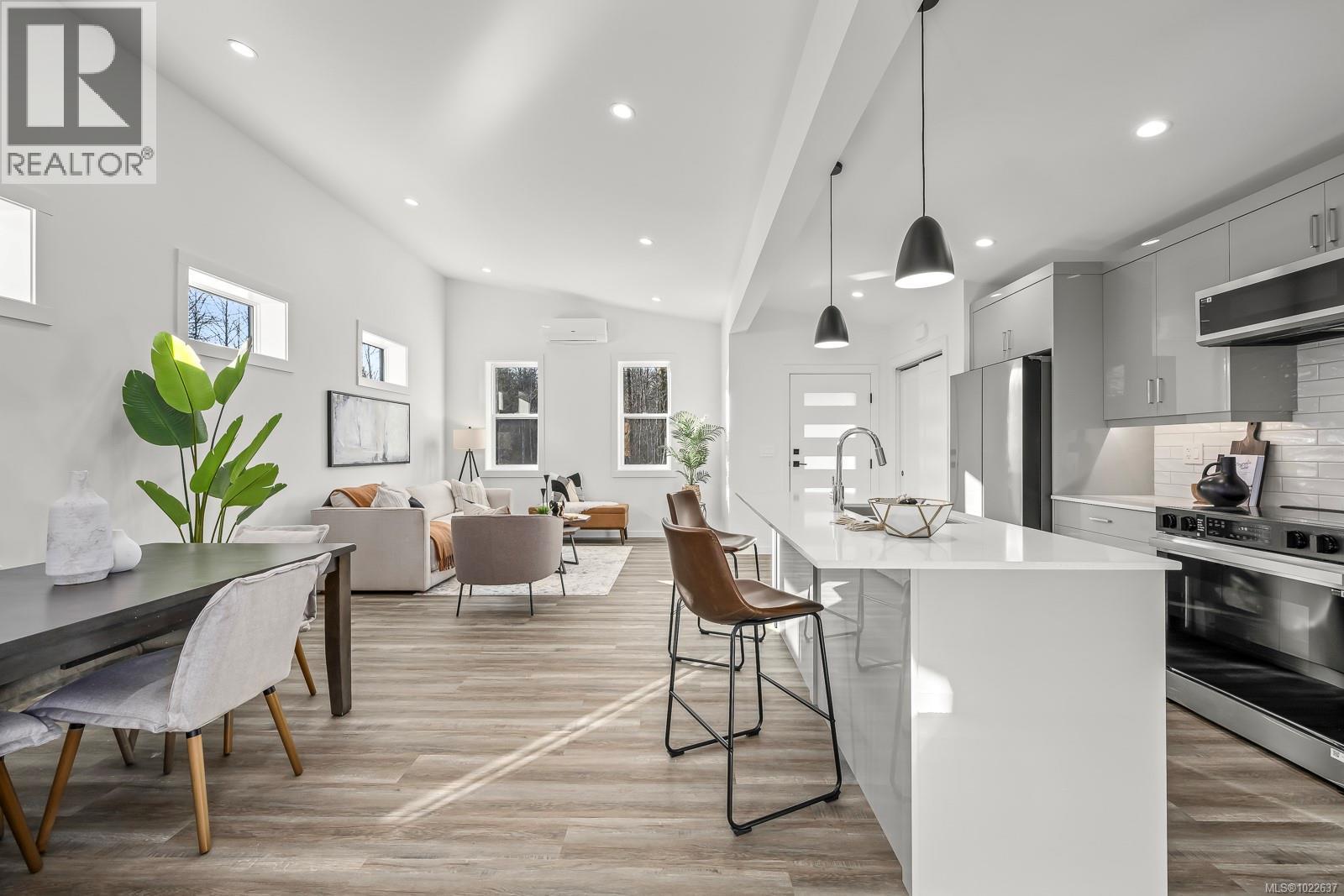 #20 3025 ROYSTON RD - 10