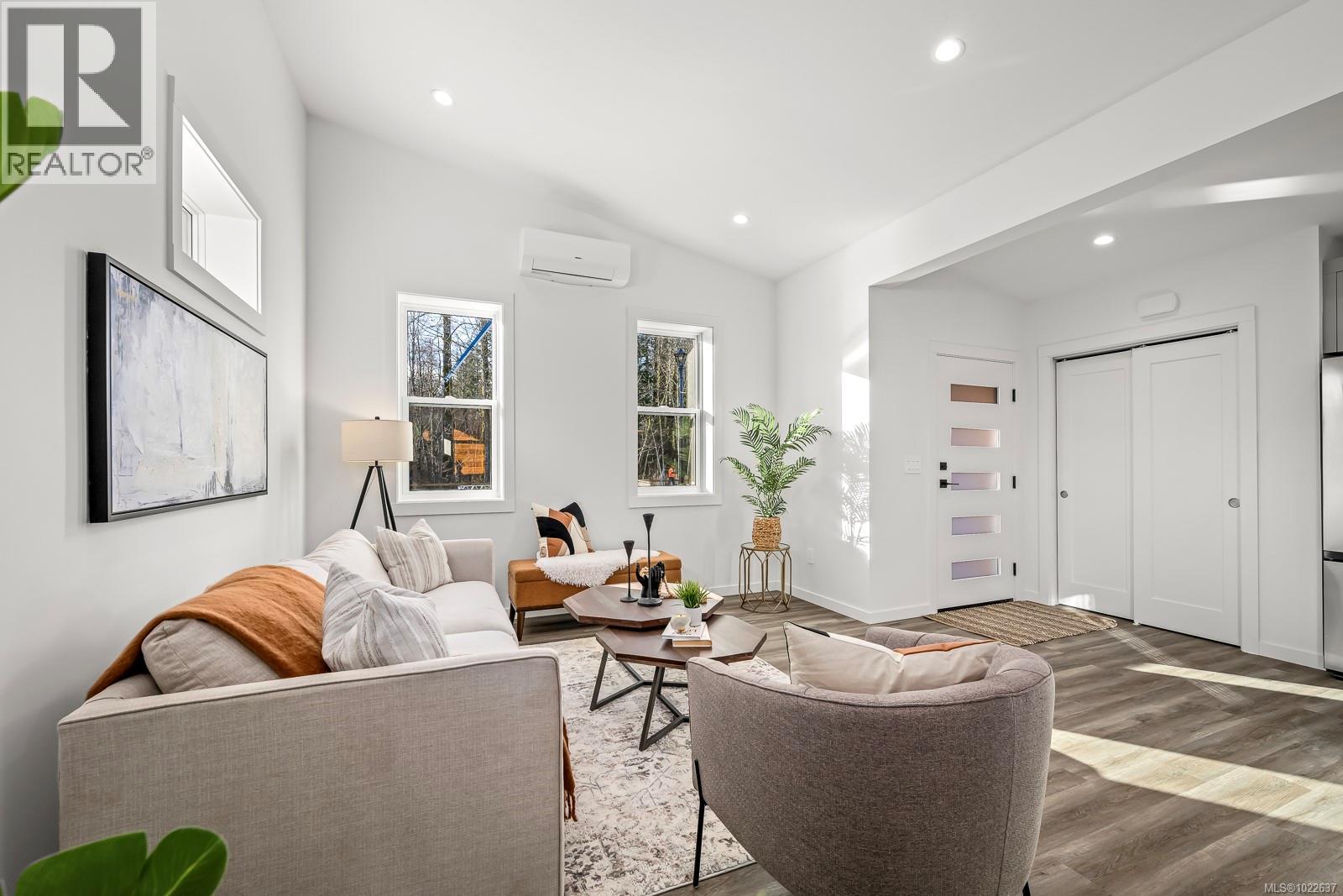 #20 3025 ROYSTON RD - 20