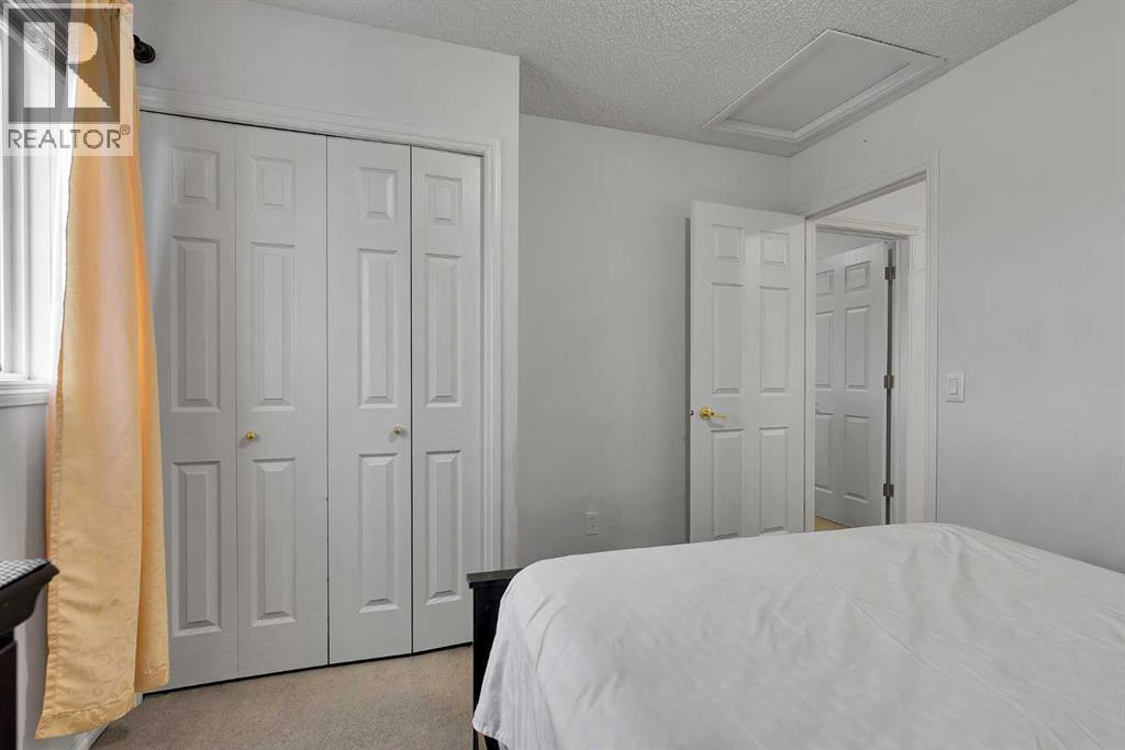 Single Family House for Sale in  Taravista Street NE Taradale Calgary 