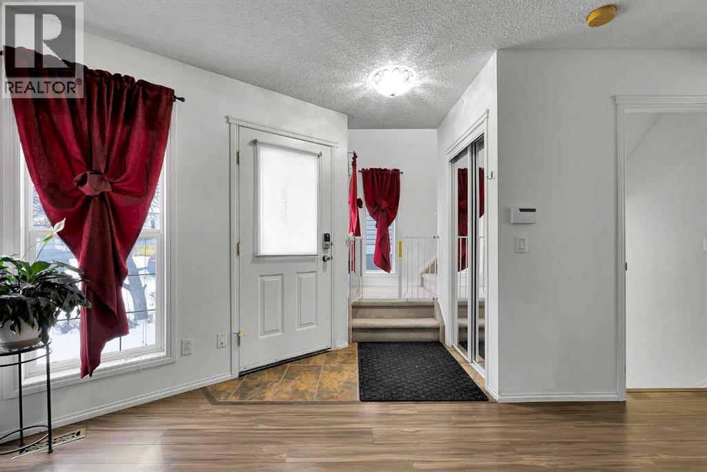 Single Family House for Sale in  Taravista Street NE Taradale Calgary 