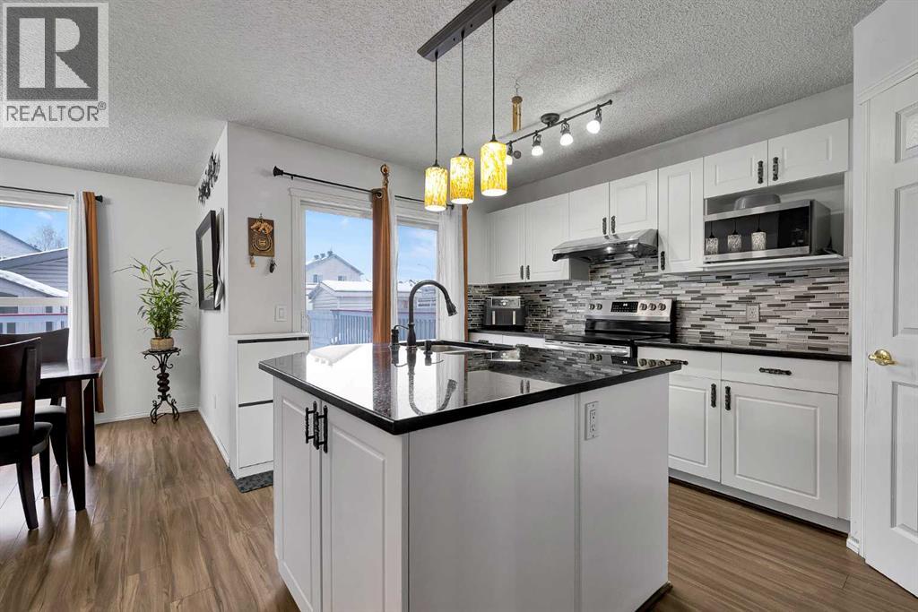 Single Family House for Sale in  Taravista Street NE Taradale Calgary 