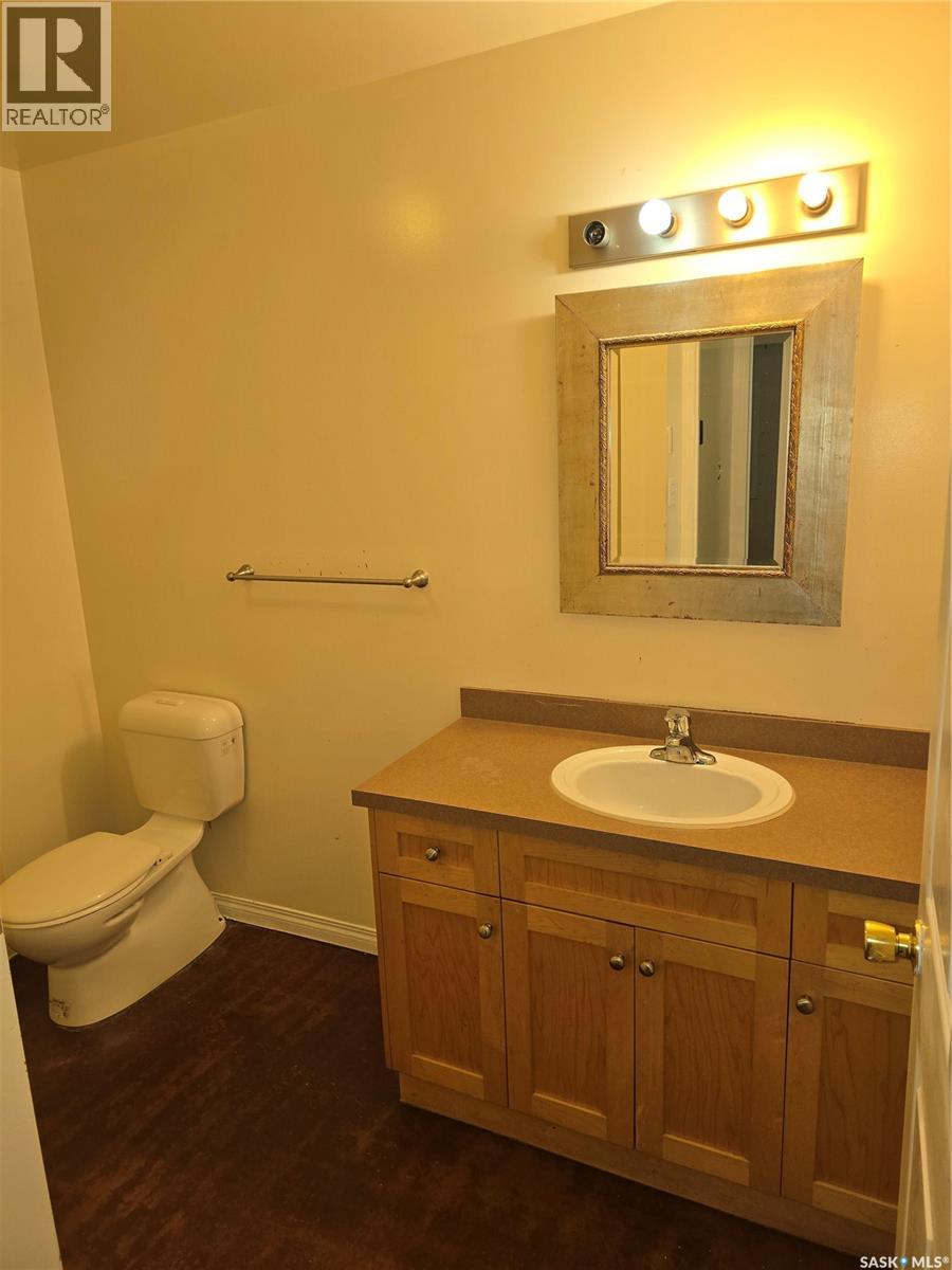 924 MONTAGUE STREET - 8