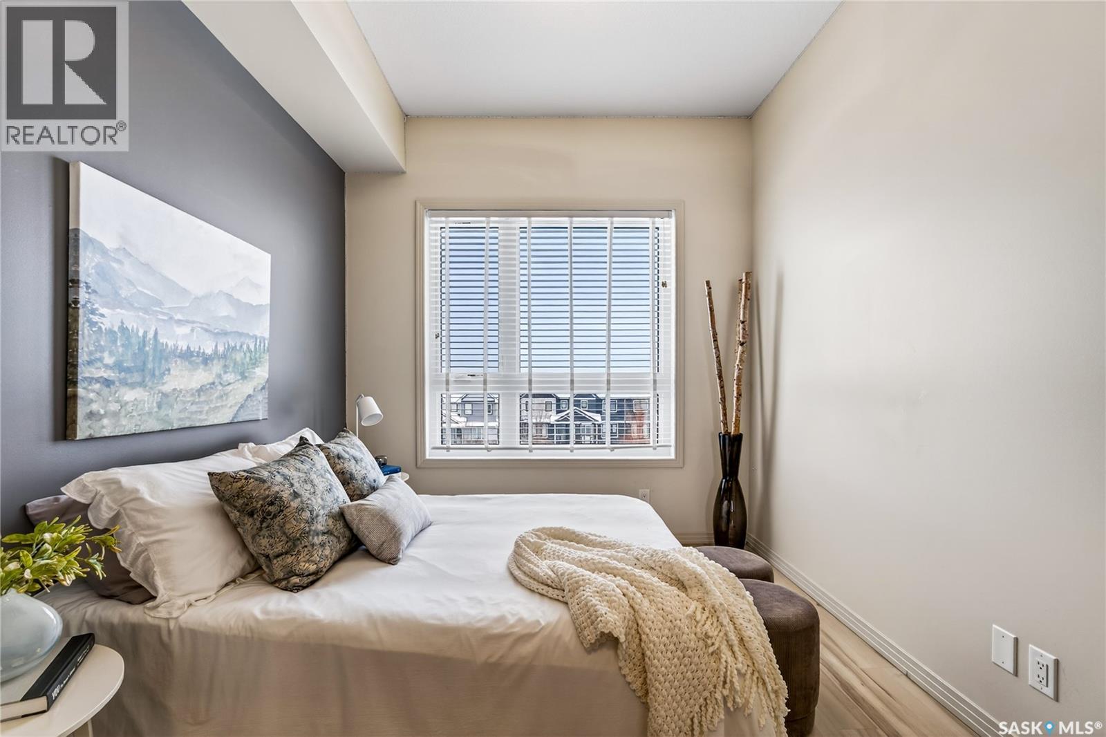 Single Family House Low rise for Sale in   Evergreen SQUARE Saskatoon 