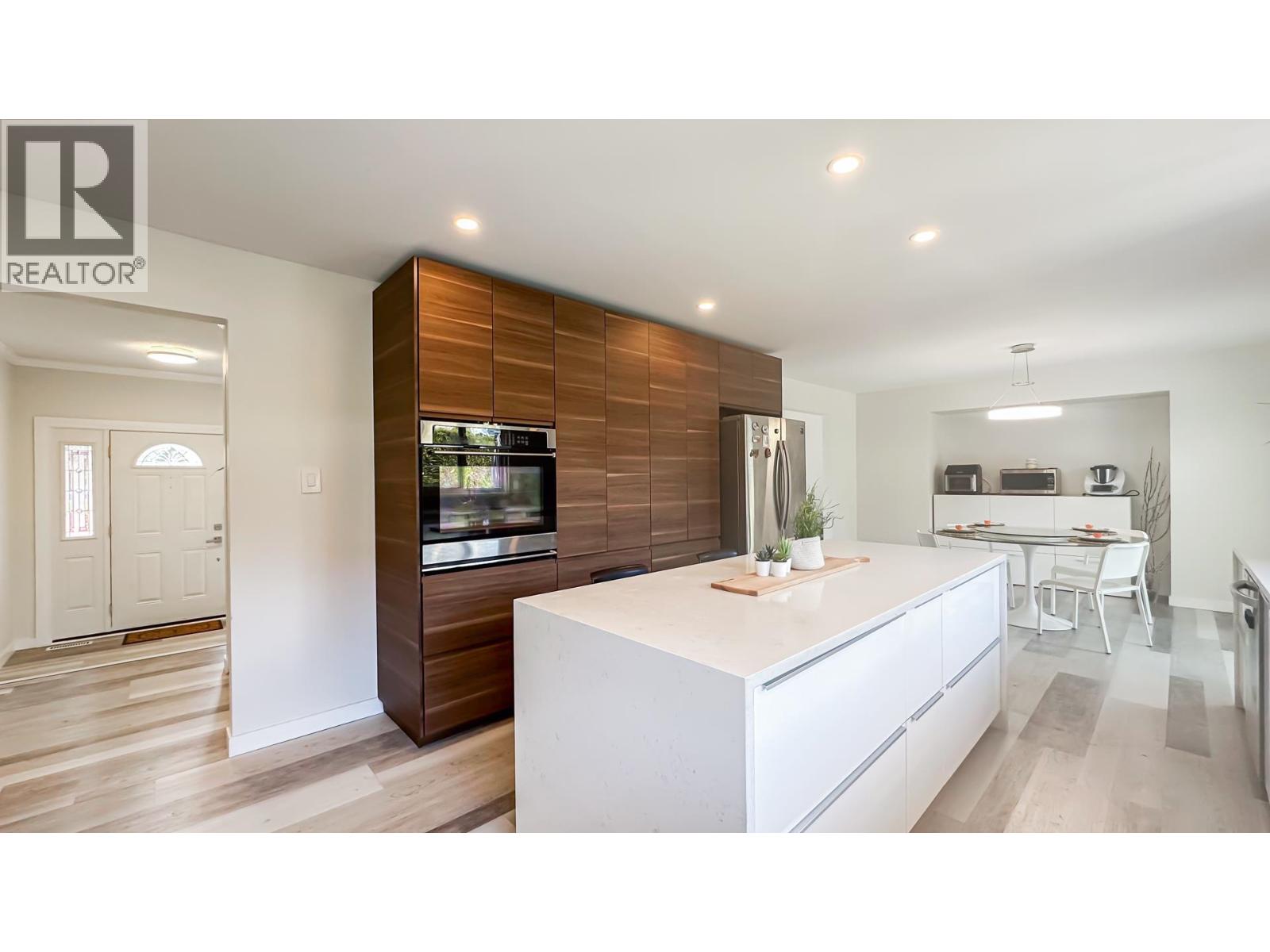 4683 54 Street, Delta