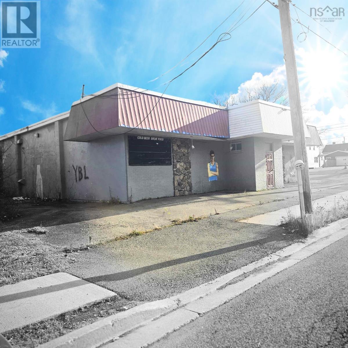 Property 32 of 37 of 3447 Wilson Avenue