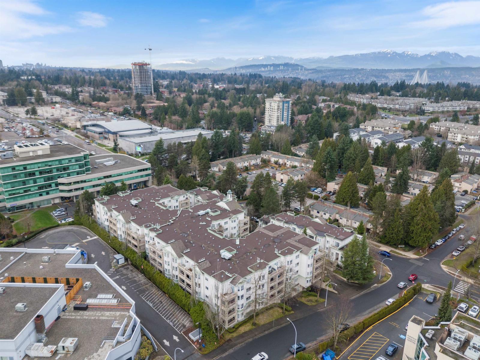 218 15268 105 AVENUE, Surrey