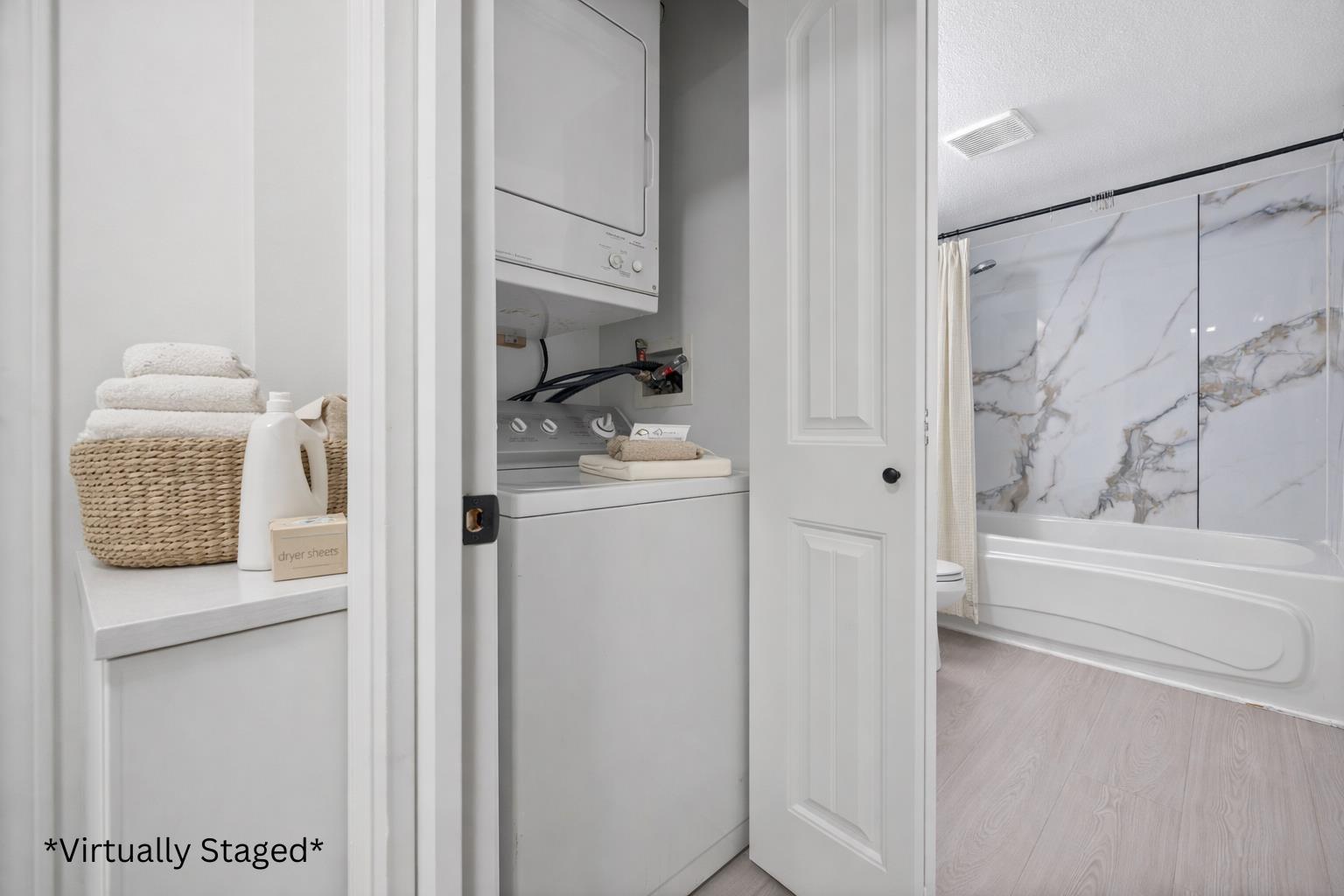 218 15268 105 AVENUE, Surrey