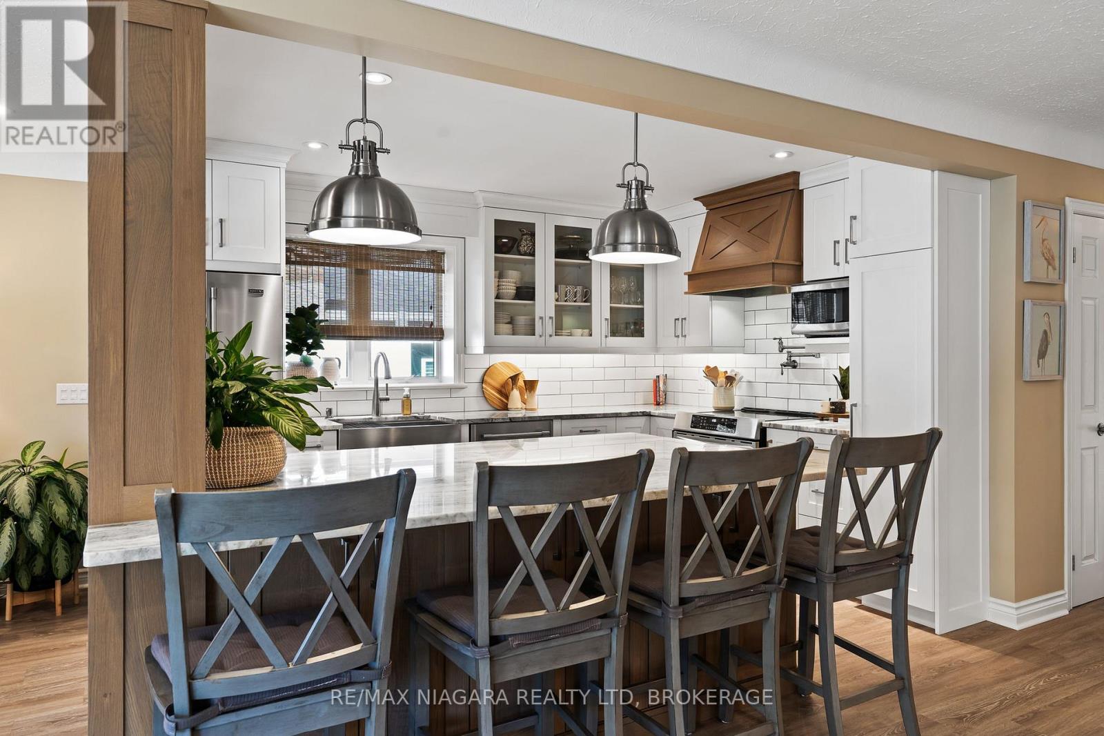 39 ROSEMOUNT AVENUE - 8