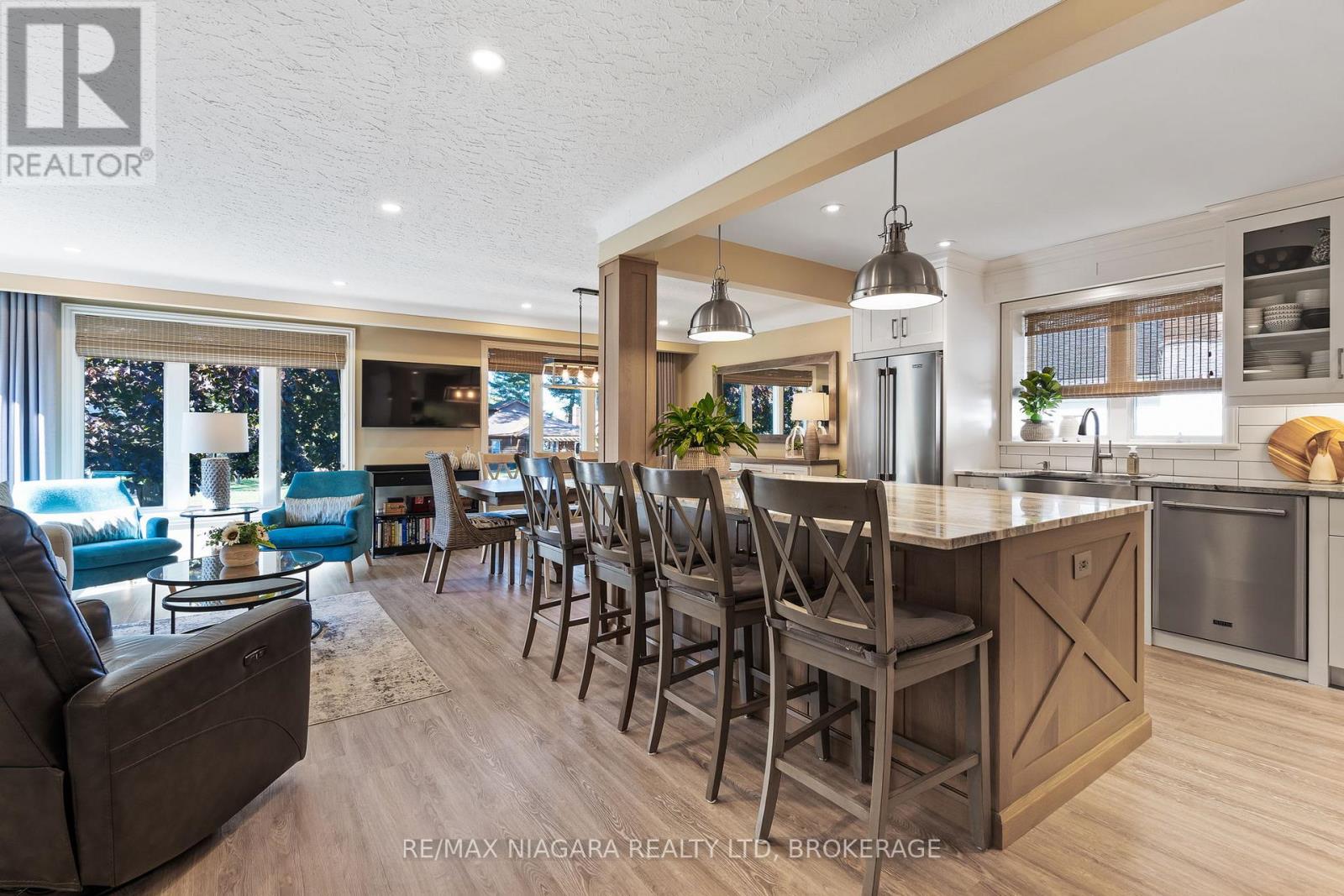 39 ROSEMOUNT AVENUE - 6