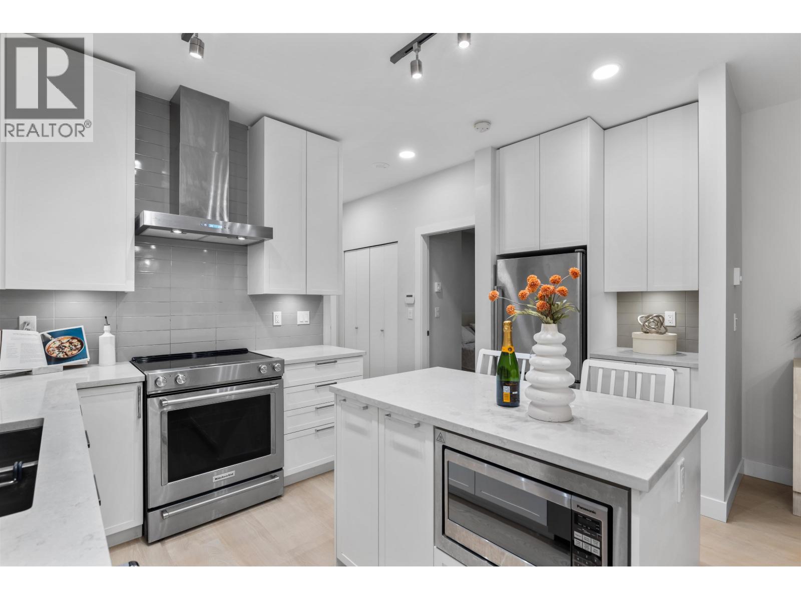 115 1768 GILMORE AVENUE, Burnaby