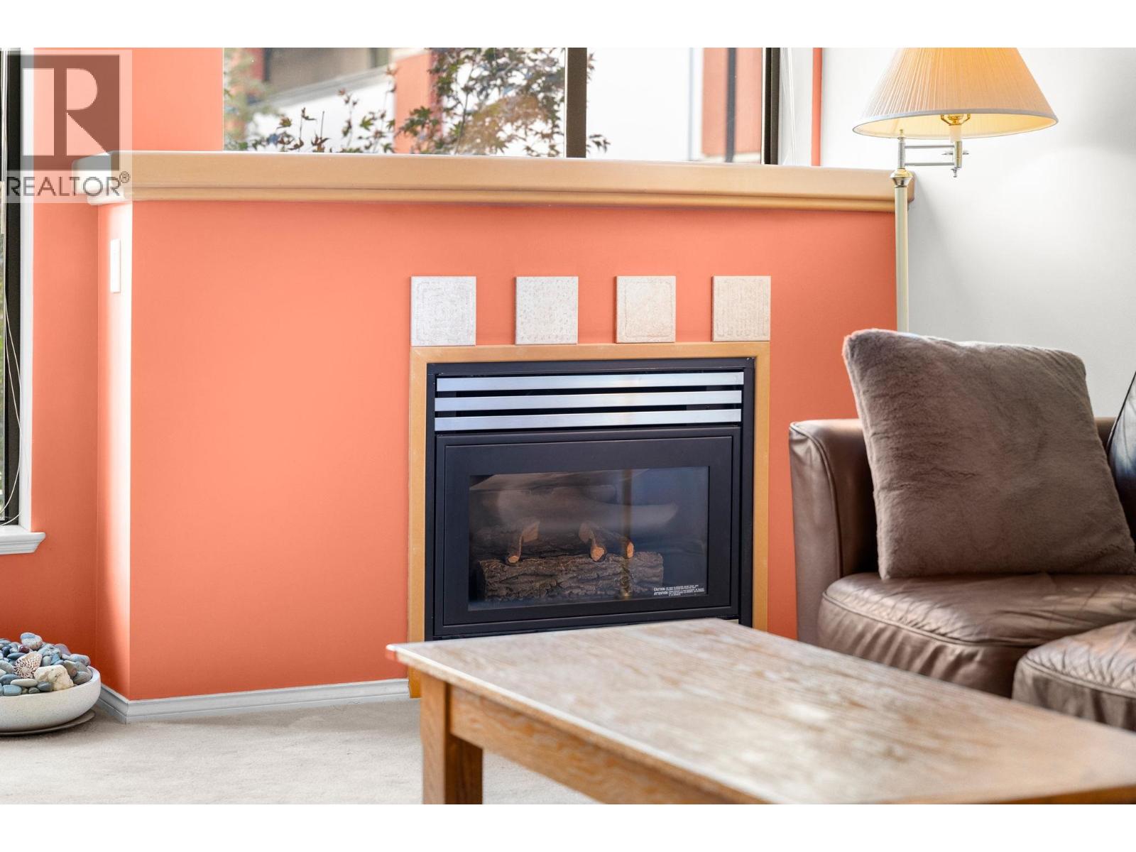 405 305 LONSDALE AVENUE, North Vancouver