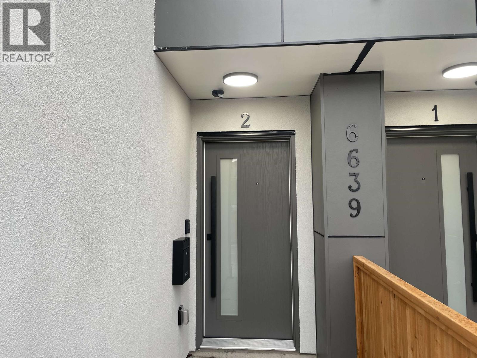 2 6639 ACACIA AVENUE, Burnaby