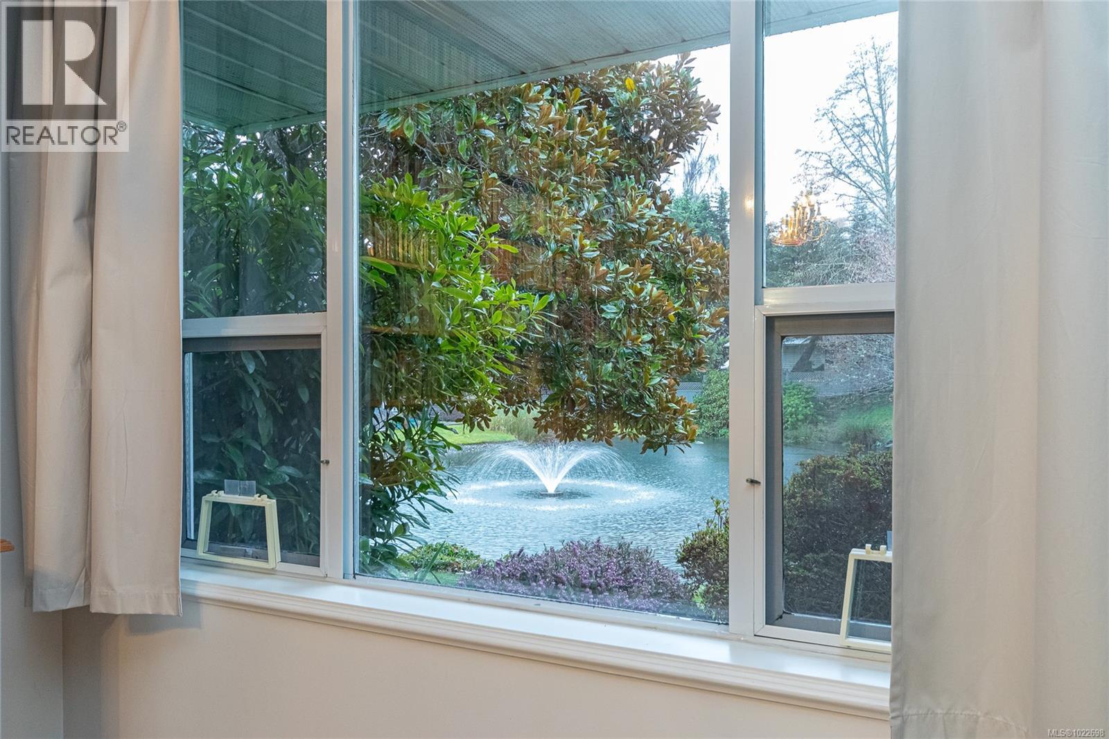 41 5110 Cordova Bay Rd, Saanich