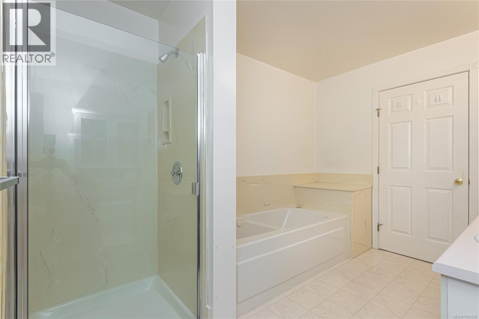 41 5110 Cordova Bay Rd, Saanich