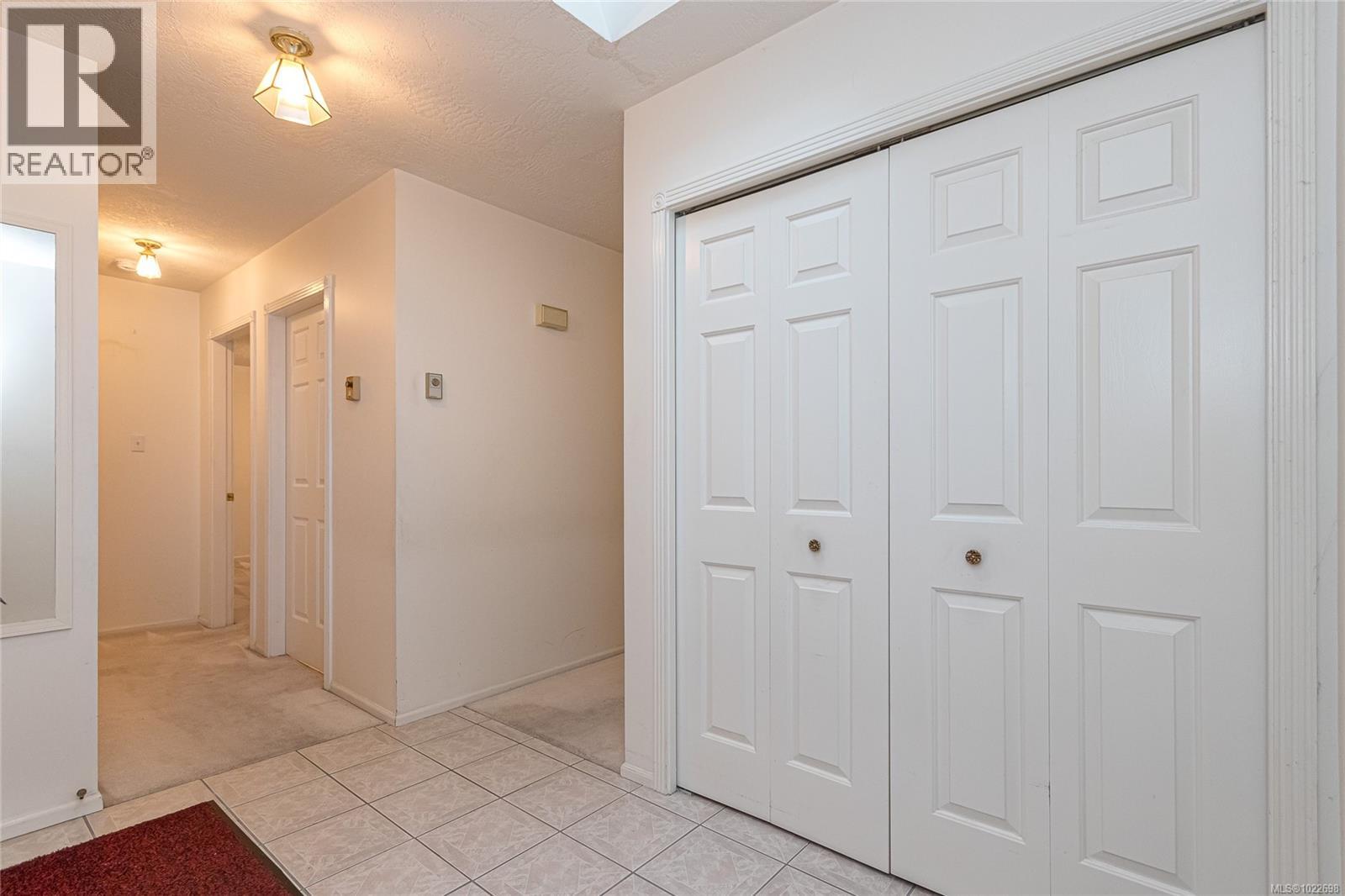 41 5110 Cordova Bay Rd, Saanich