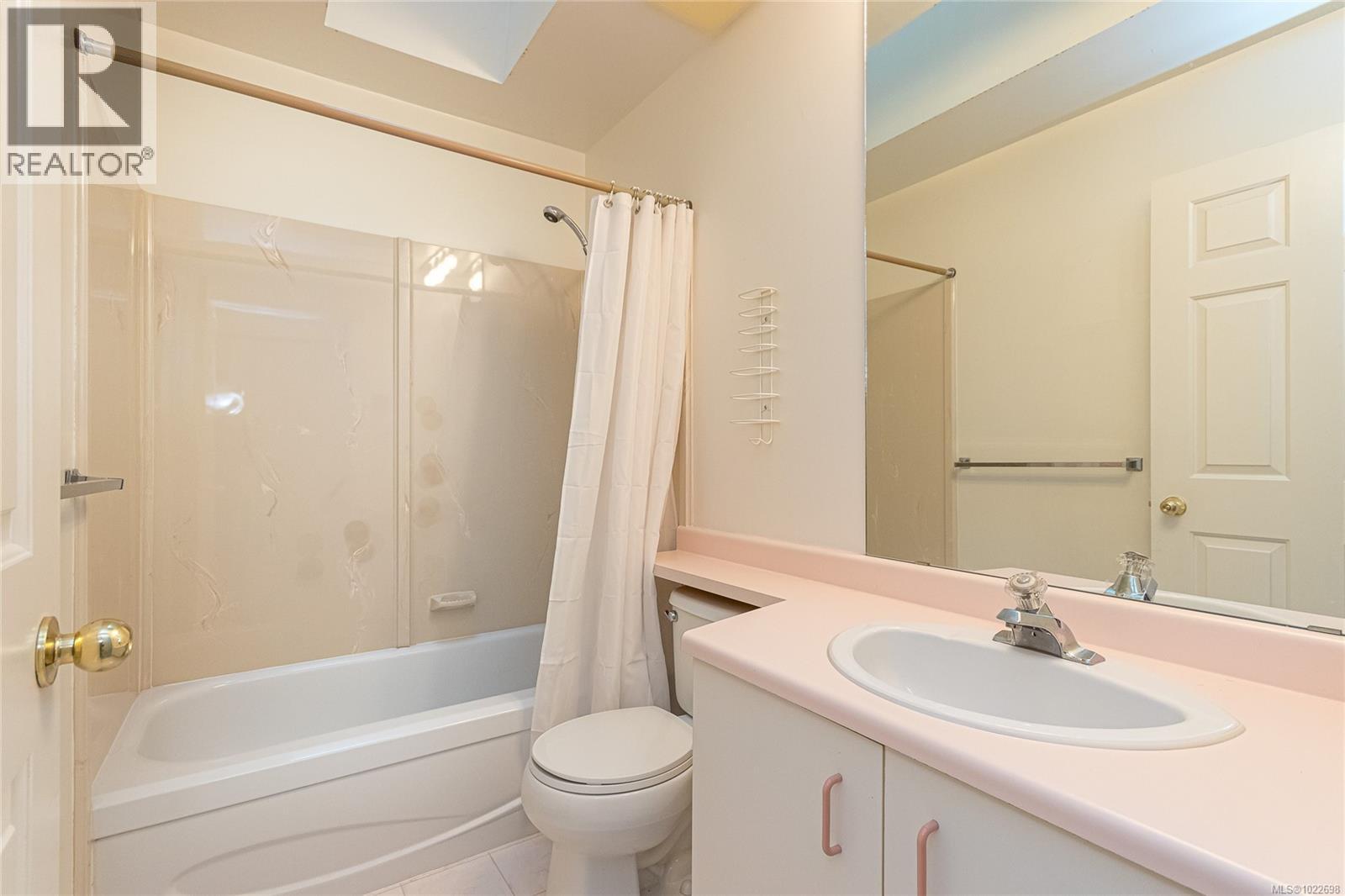 41 5110 Cordova Bay Rd, Saanich