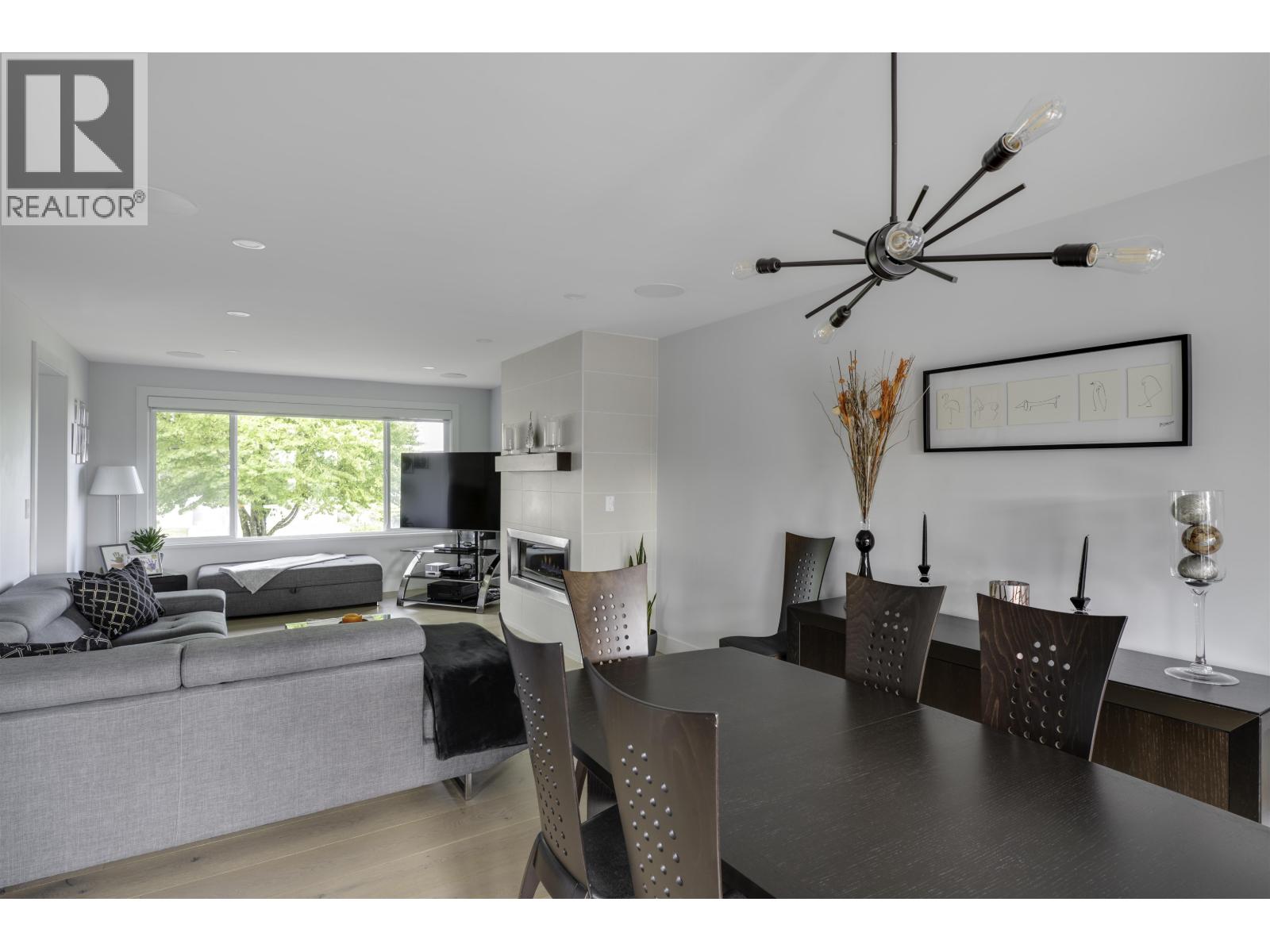 818 MASSEY STREET, New Westminster