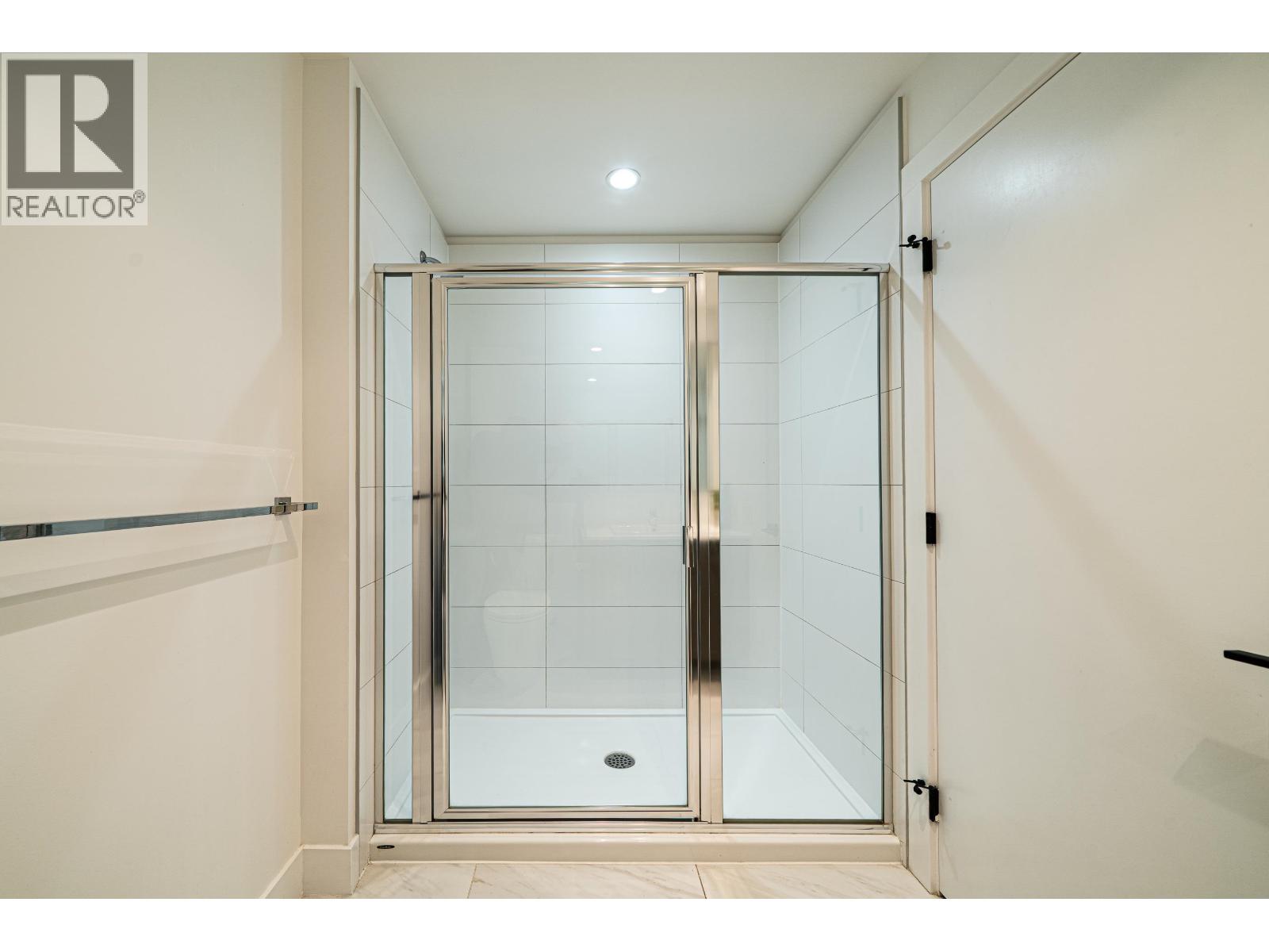 211 9228 SLOPES MEWS, Burnaby