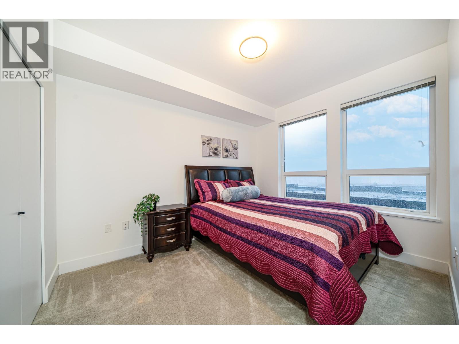 211 9228 SLOPES MEWS, Burnaby