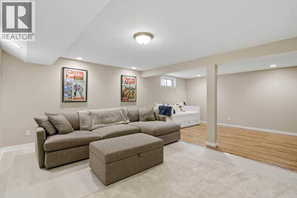 Single Family House Bungalow for Sale in  Doverbrook Road SE Dover Calgary 