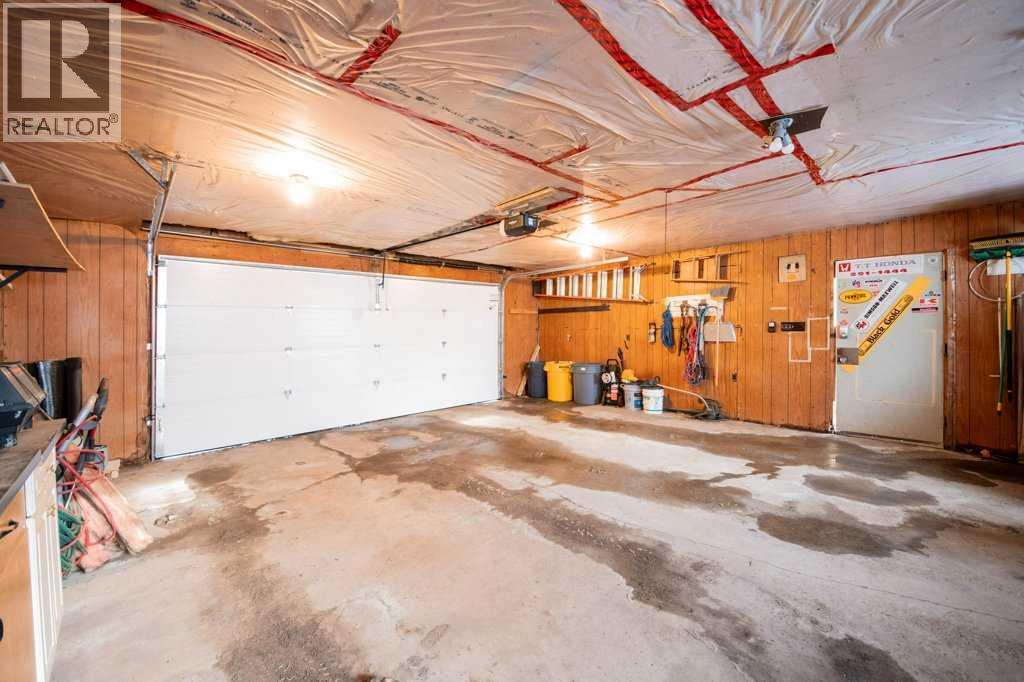 Single Family House Bungalow for Sale in  Doverbrook Road SE Dover Calgary 