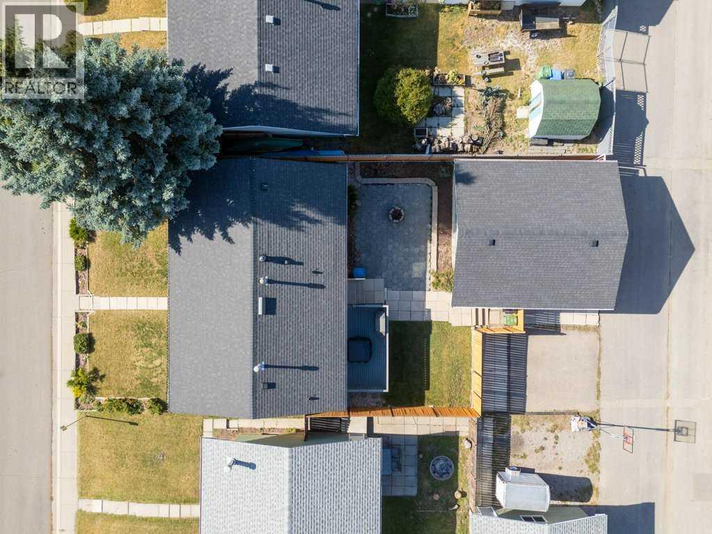 Single Family House Bungalow for Sale in  Doverbrook Road SE Dover Calgary 