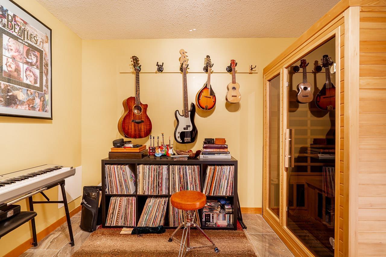 7926 161 STREET, Surrey