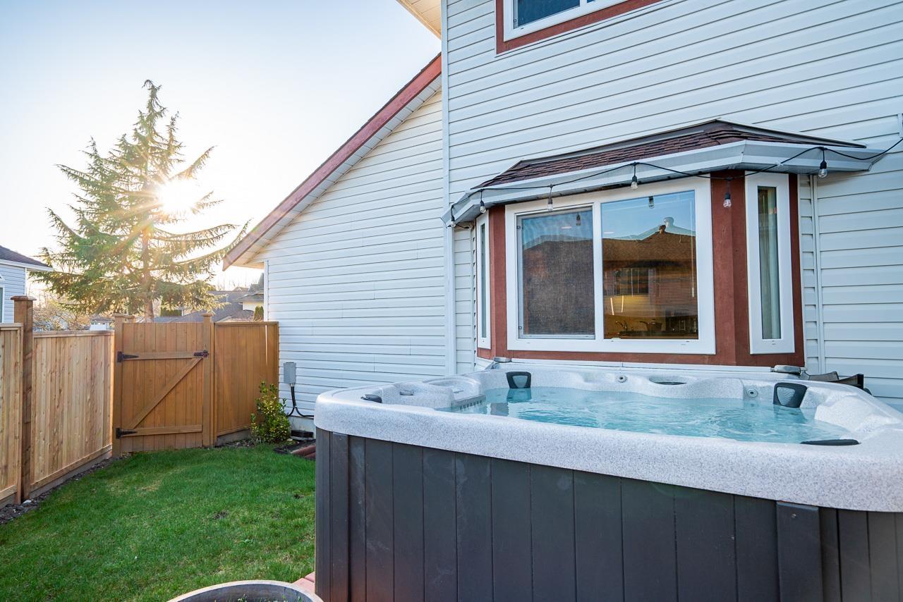 7926 161 STREET, Surrey