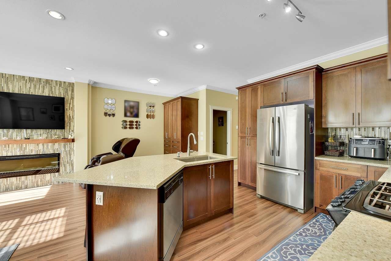 21136 80A AVENUE, Langley